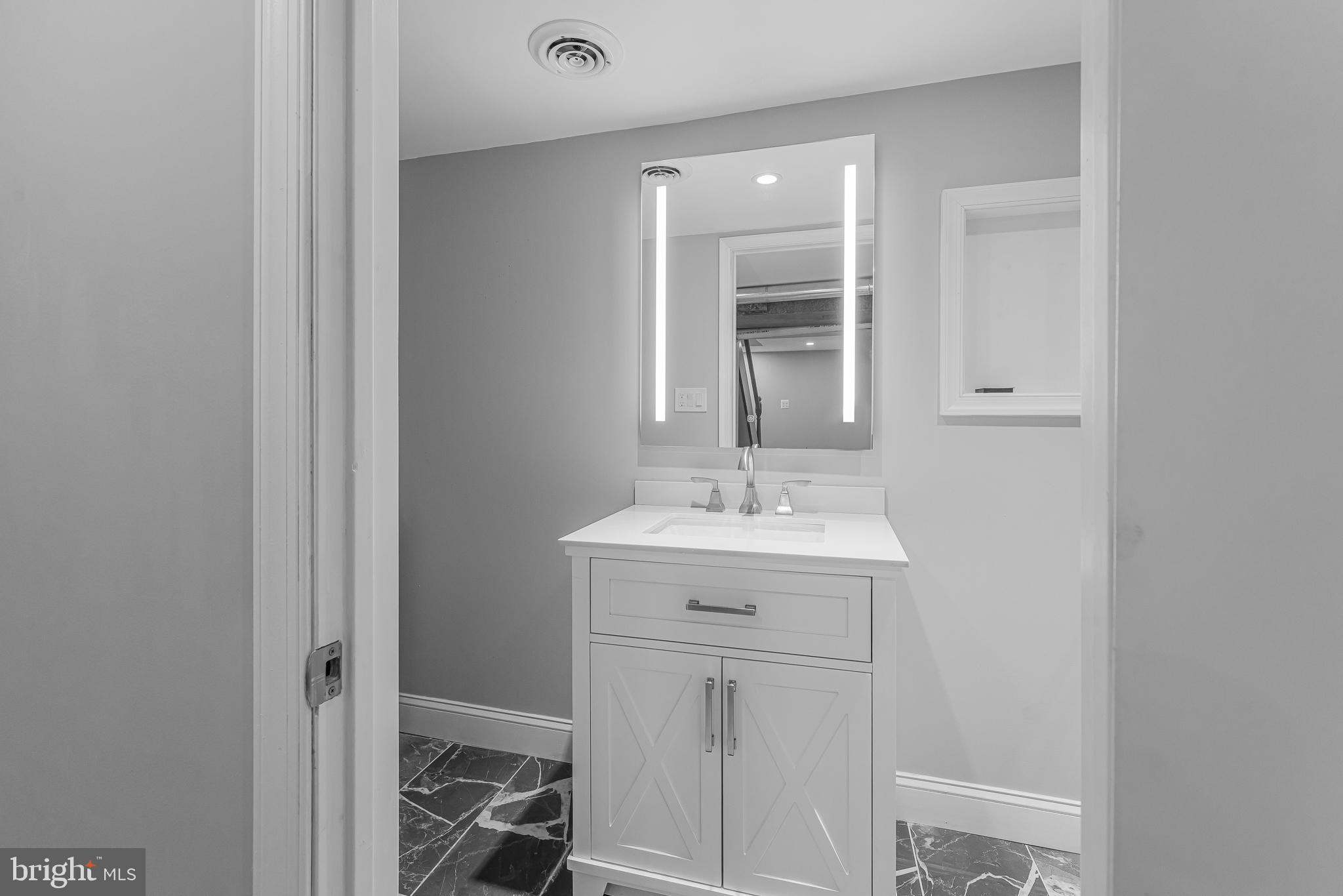 LONGVIEW FARMS - Residential