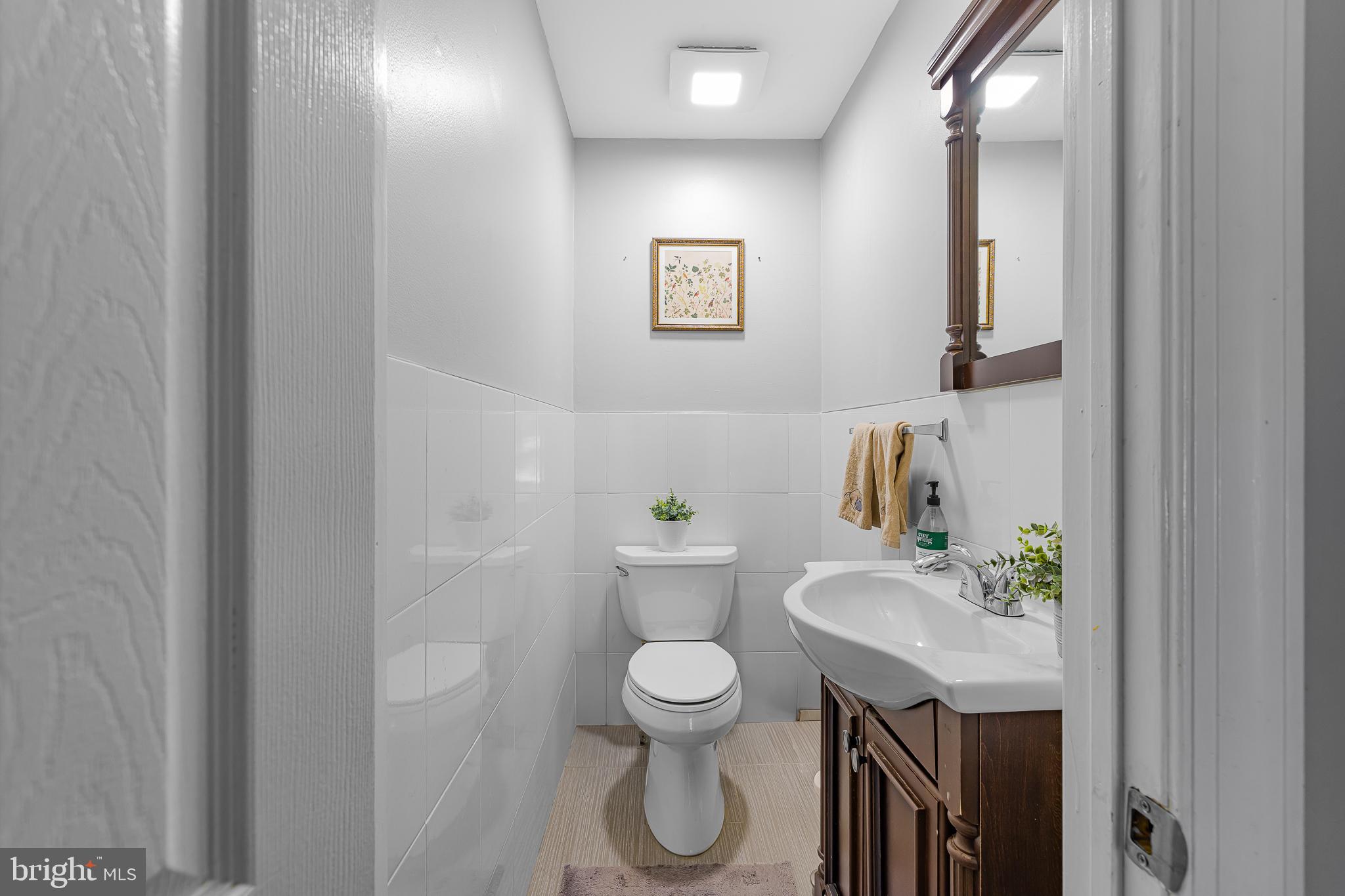 LONGVIEW FARMS - Residential