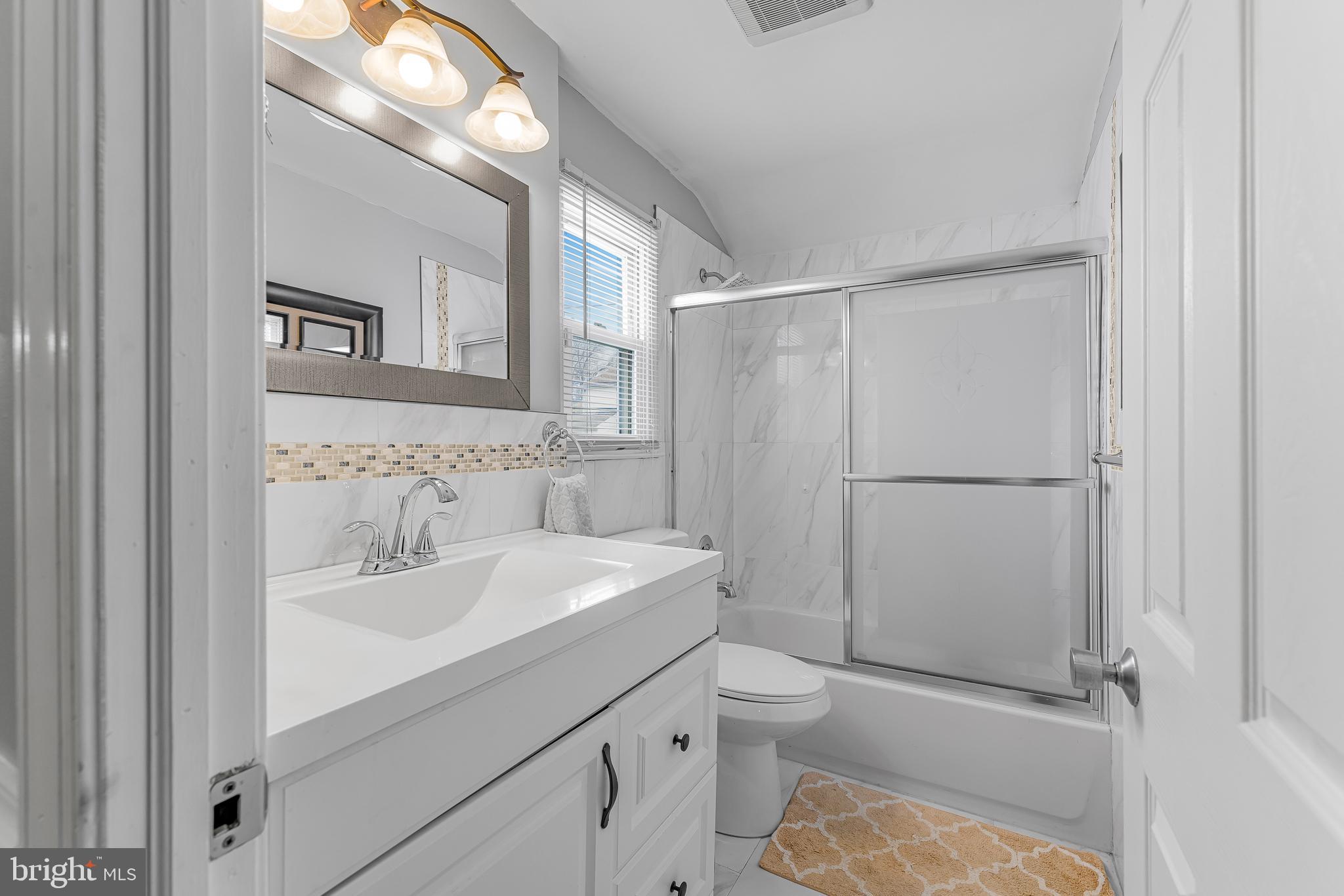 LONGVIEW FARMS - Residential