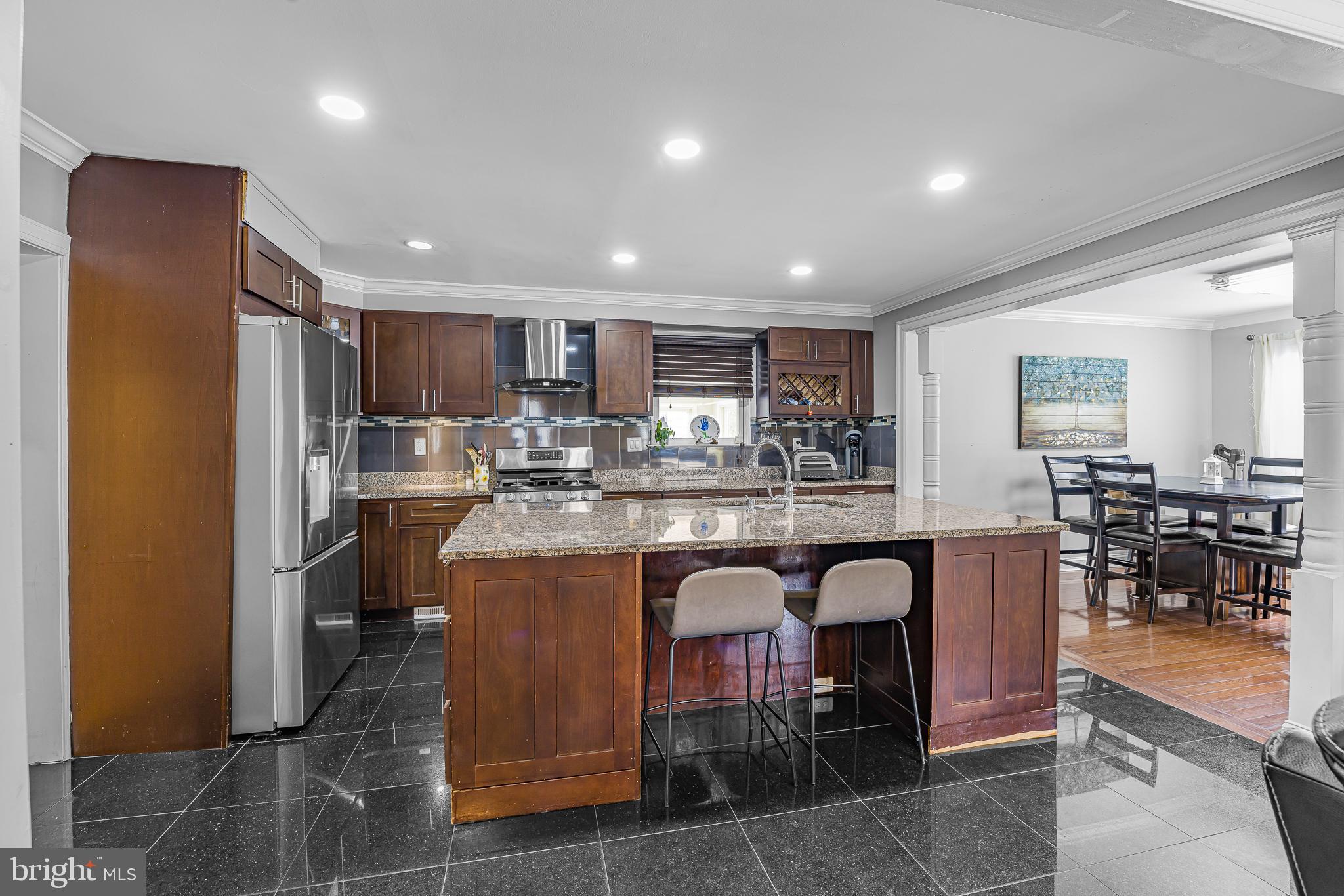 LONGVIEW FARMS - Residential