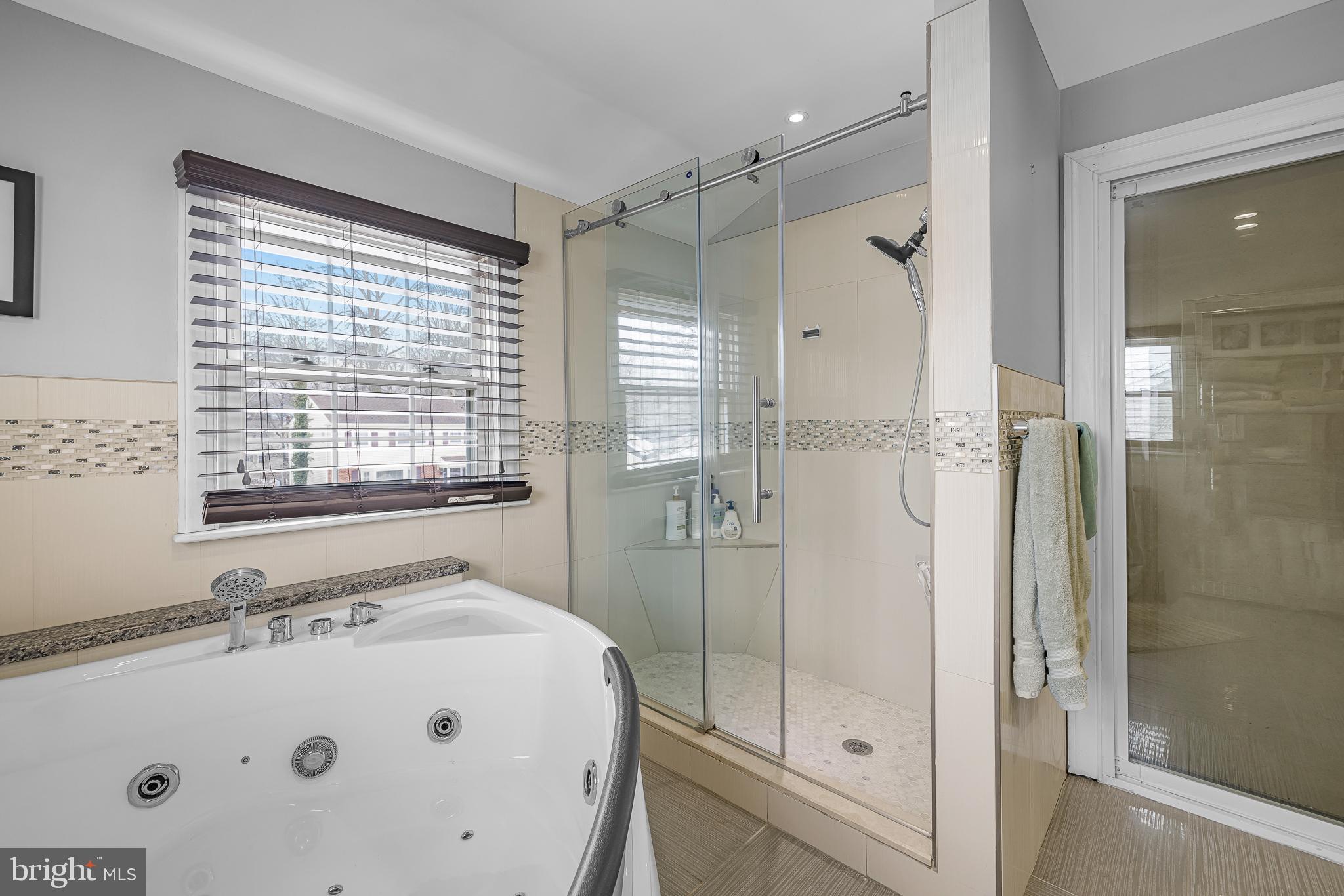 LONGVIEW FARMS - Residential