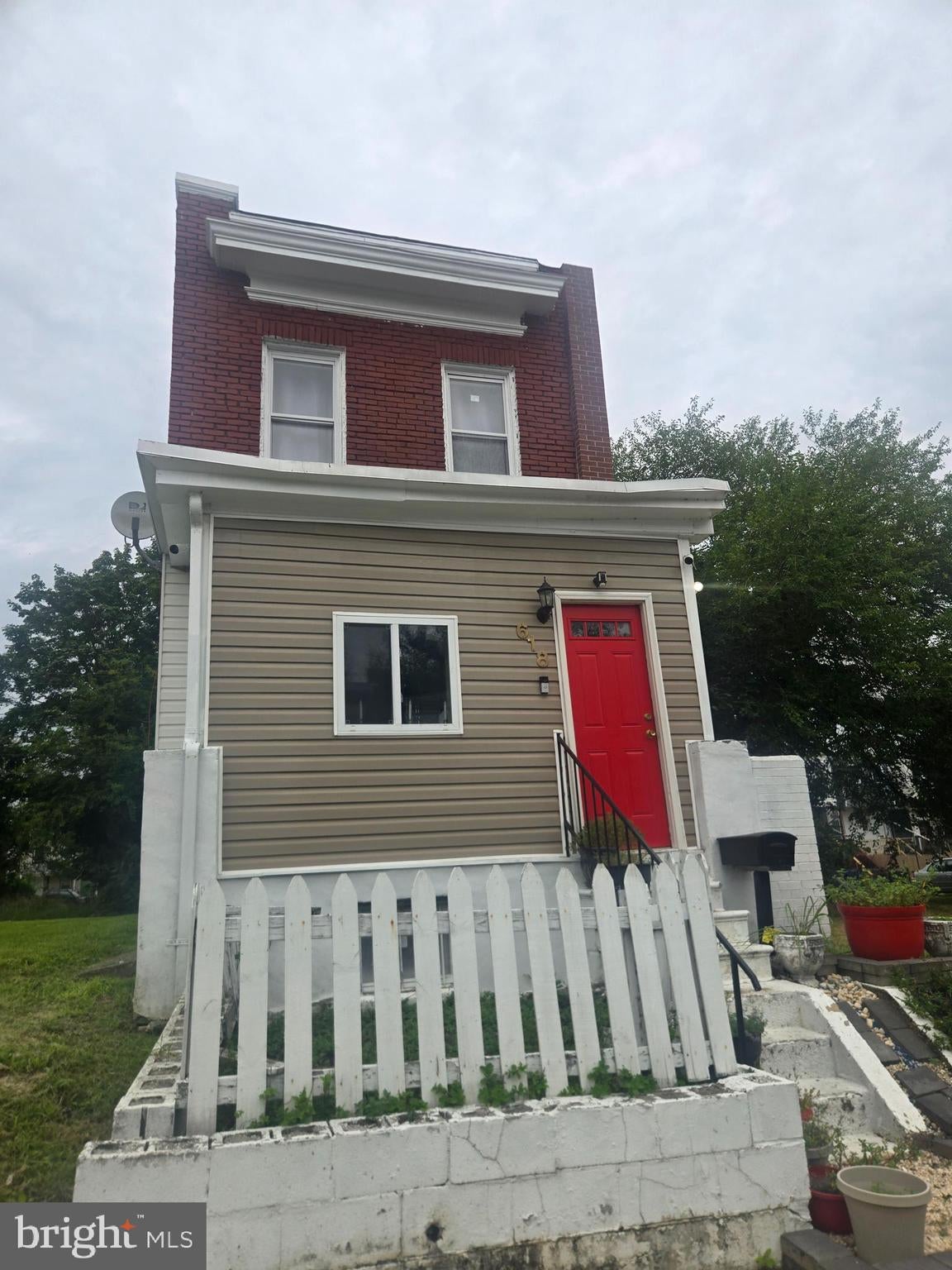 618 COKESBURY AVENUE