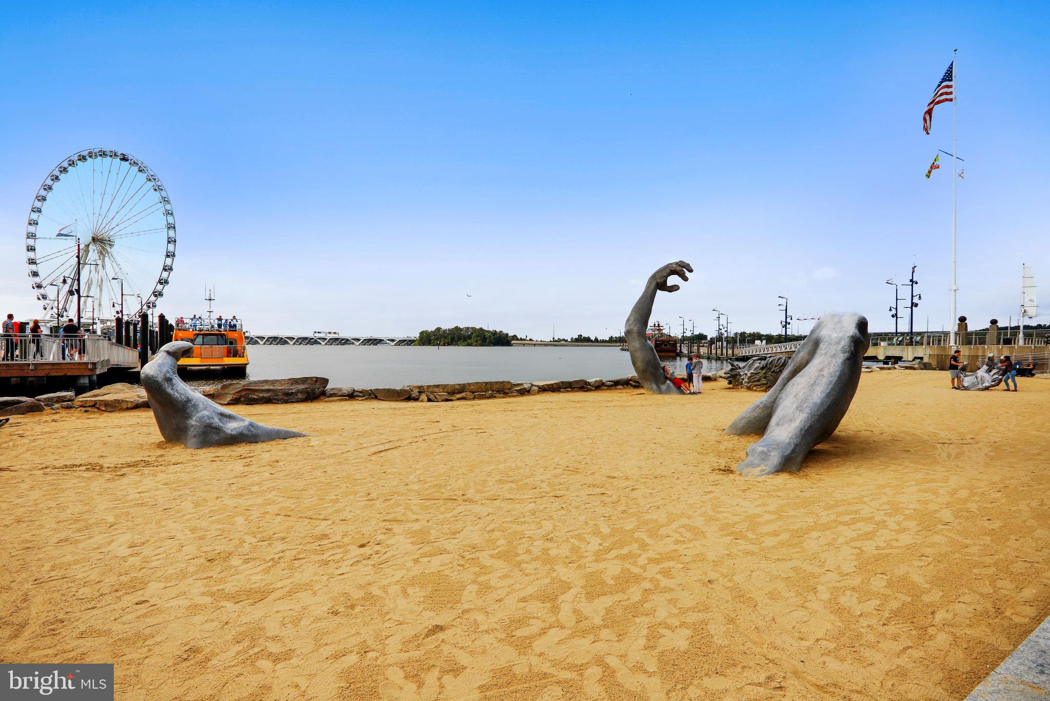 ONE NATIONAL HARBOR CONDOMINIUM - Residential