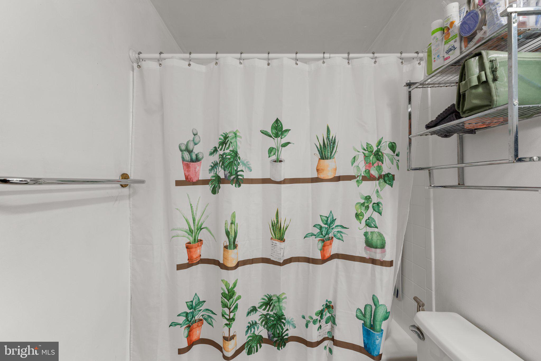 HALLOWELL - Residential