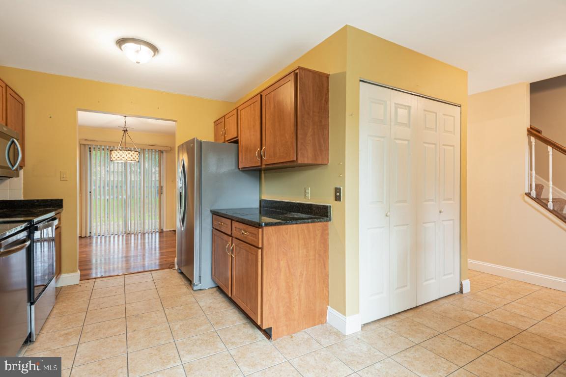 15608 EMERY COURT