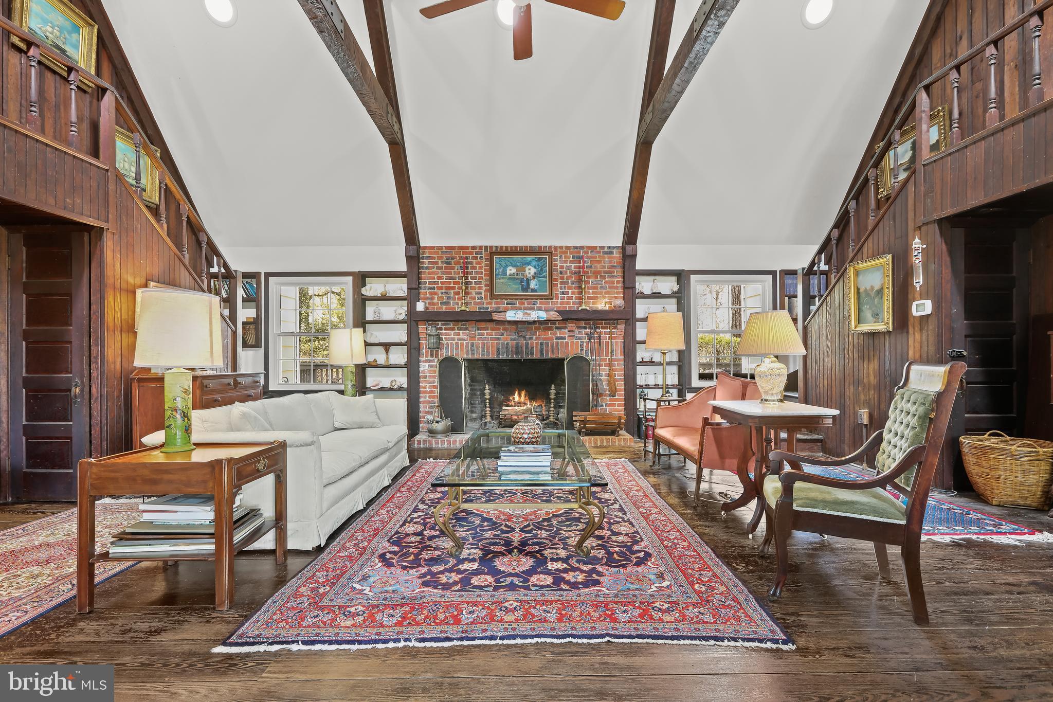 GIBSON ISLAND - Residential