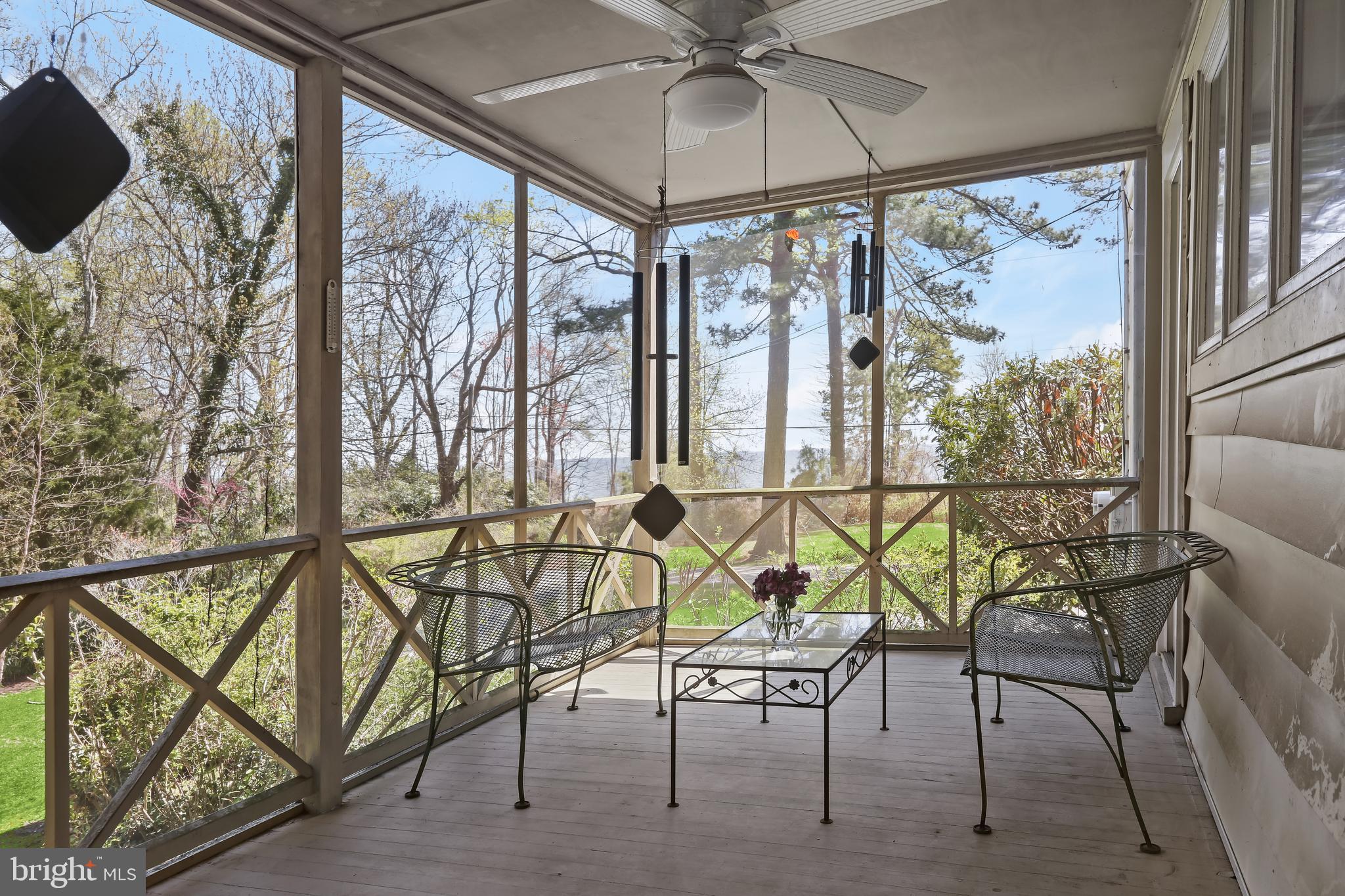 GIBSON ISLAND - Residential