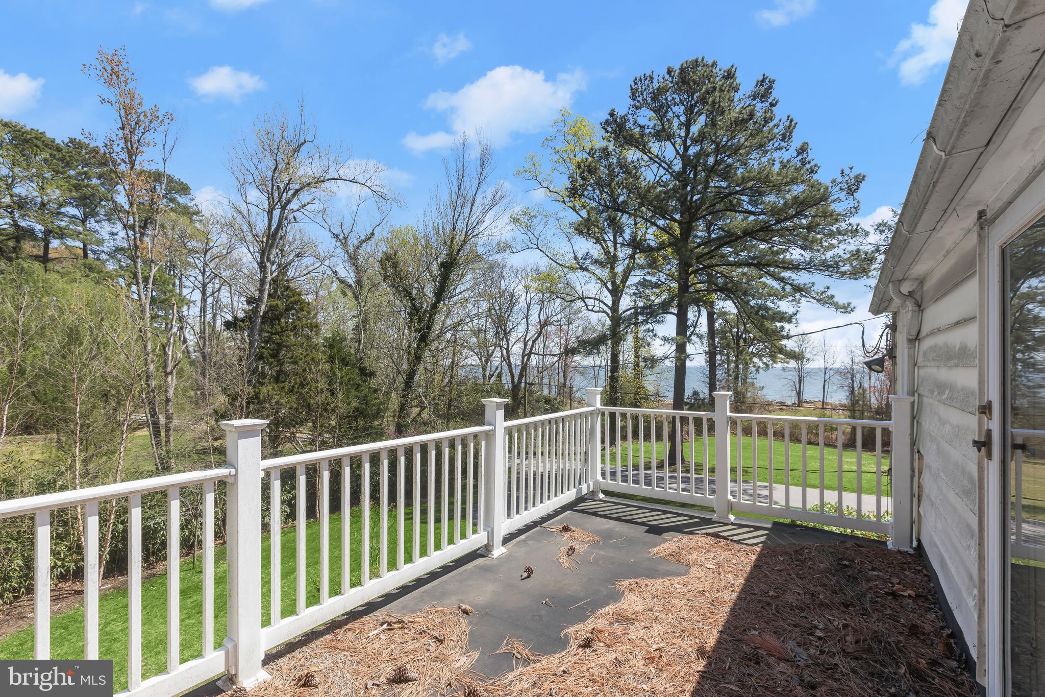 GIBSON ISLAND - Residential