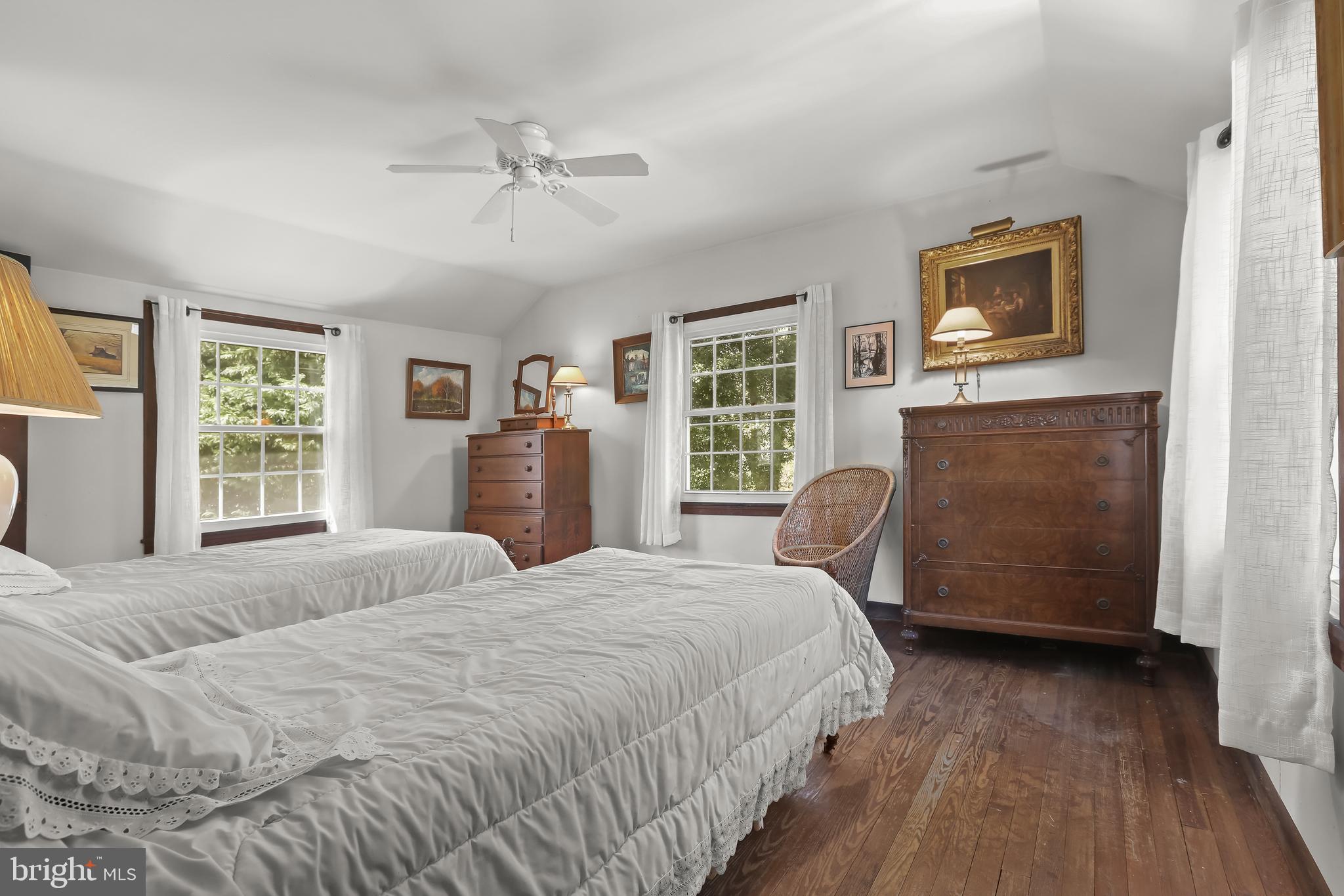 GIBSON ISLAND - Residential