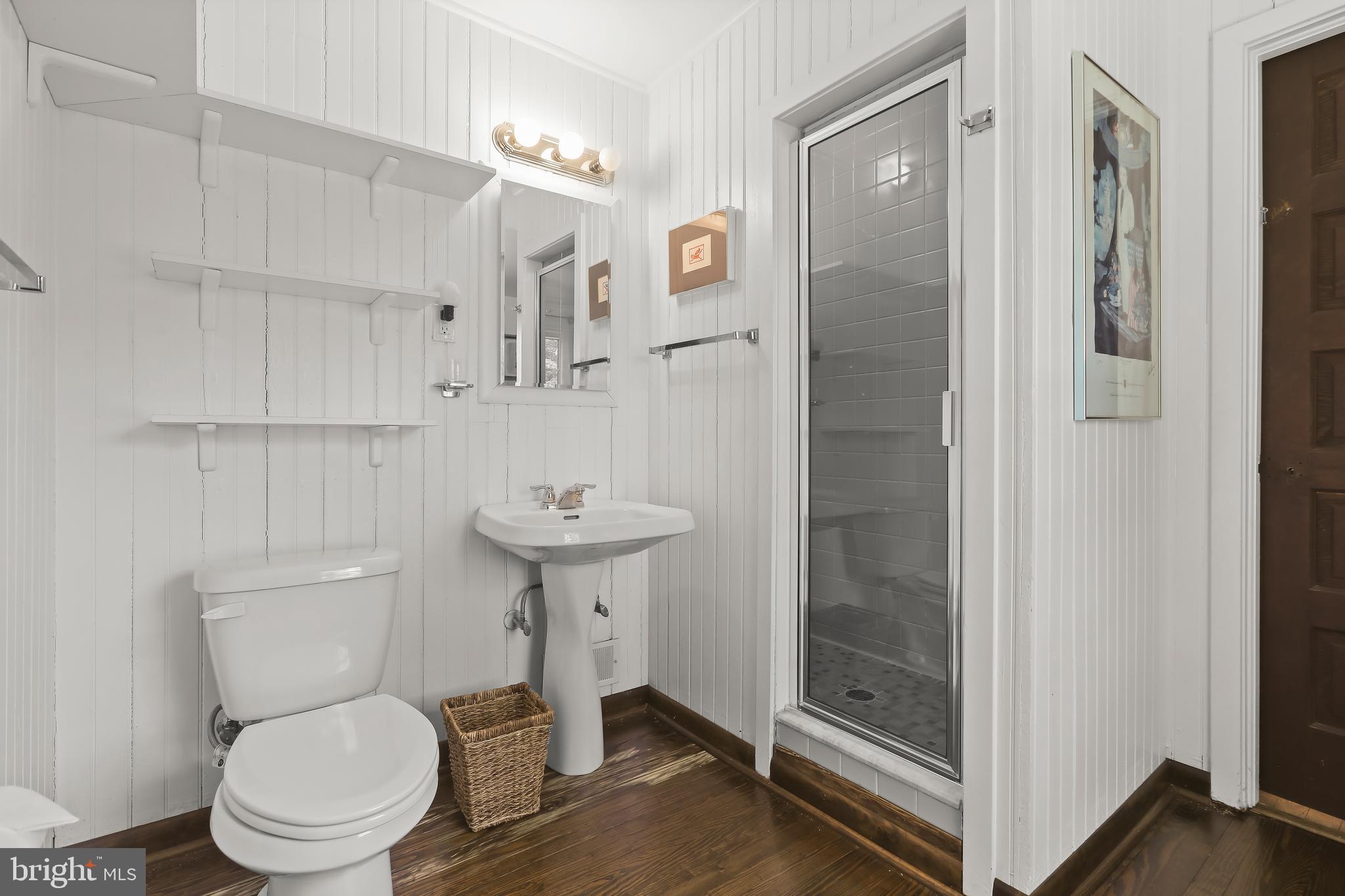 GIBSON ISLAND - Residential