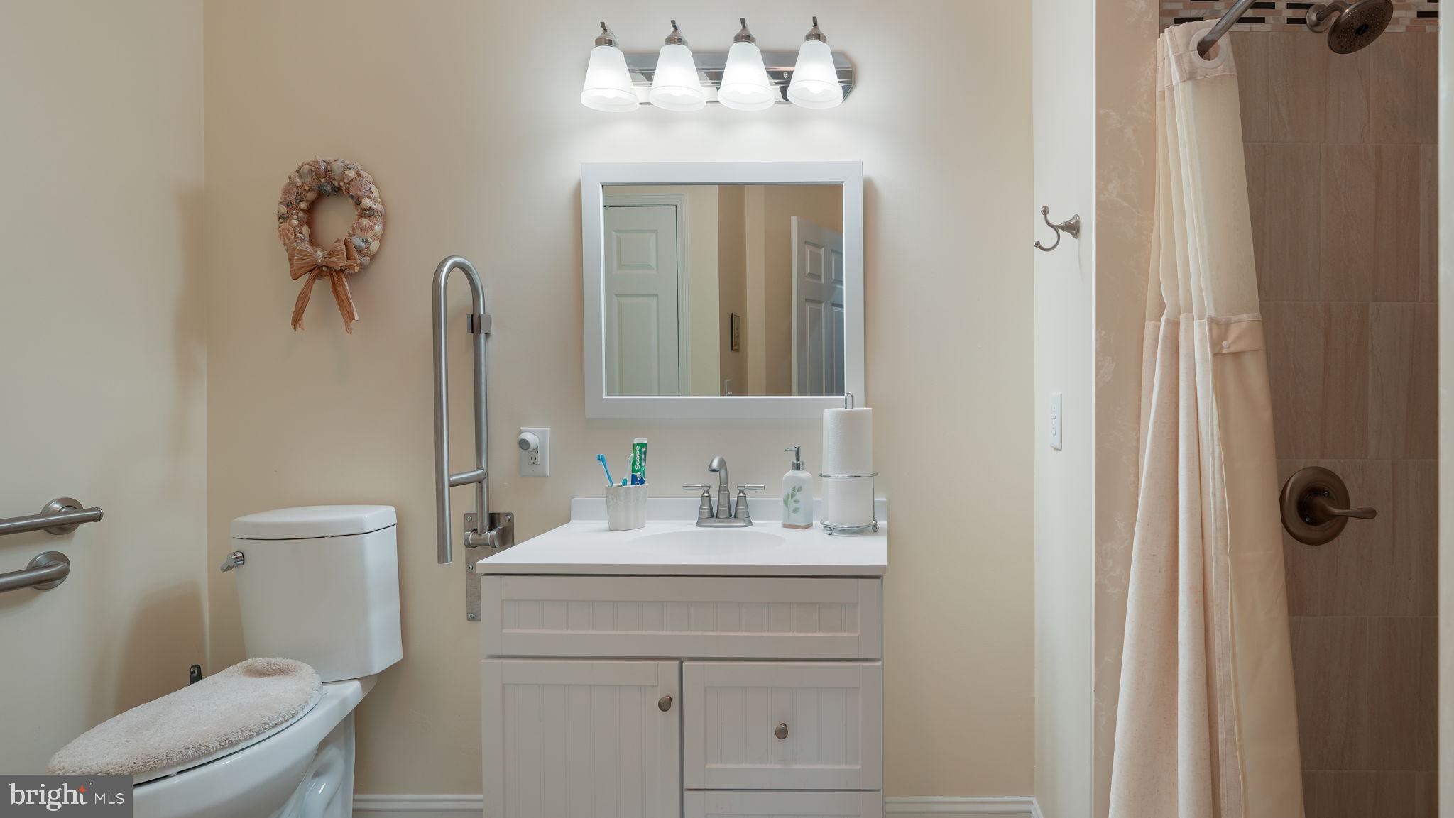 LAMPLIGHTER VILLAGE - Residential