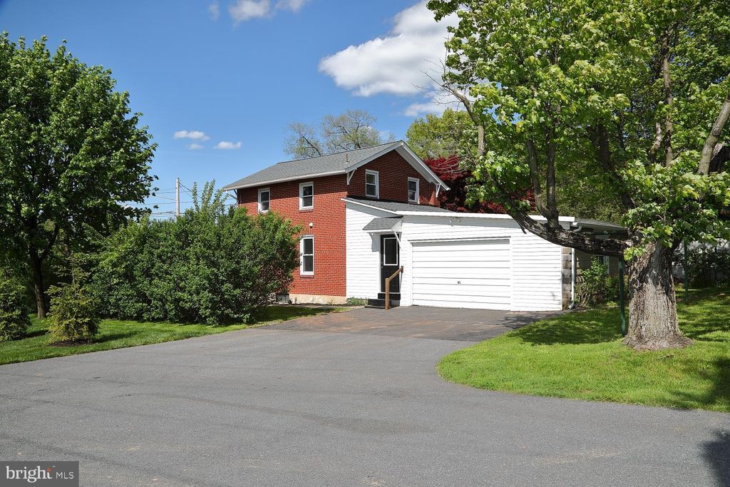 Photo of 256 MUDDY CREEK CHURCH RD, DENVER, PA 17517 (MLS # PALA2034712)