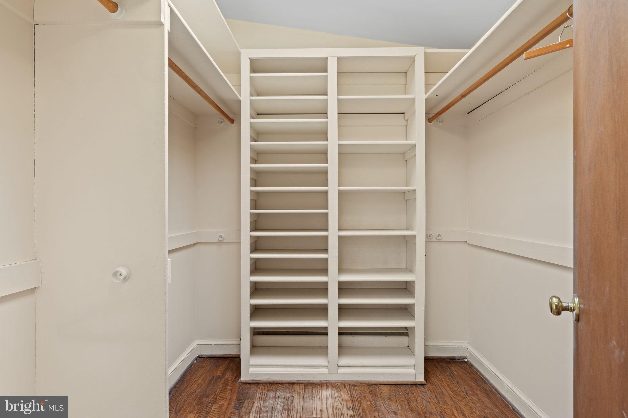 BRAEWOOD - Residential