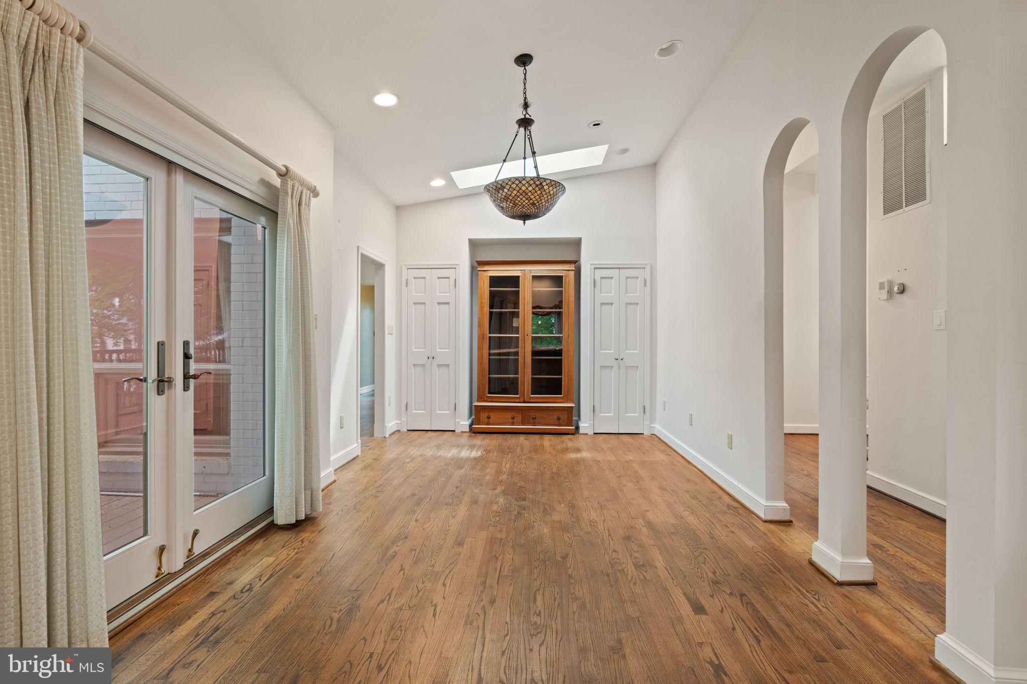 BRAEWOOD - Residential