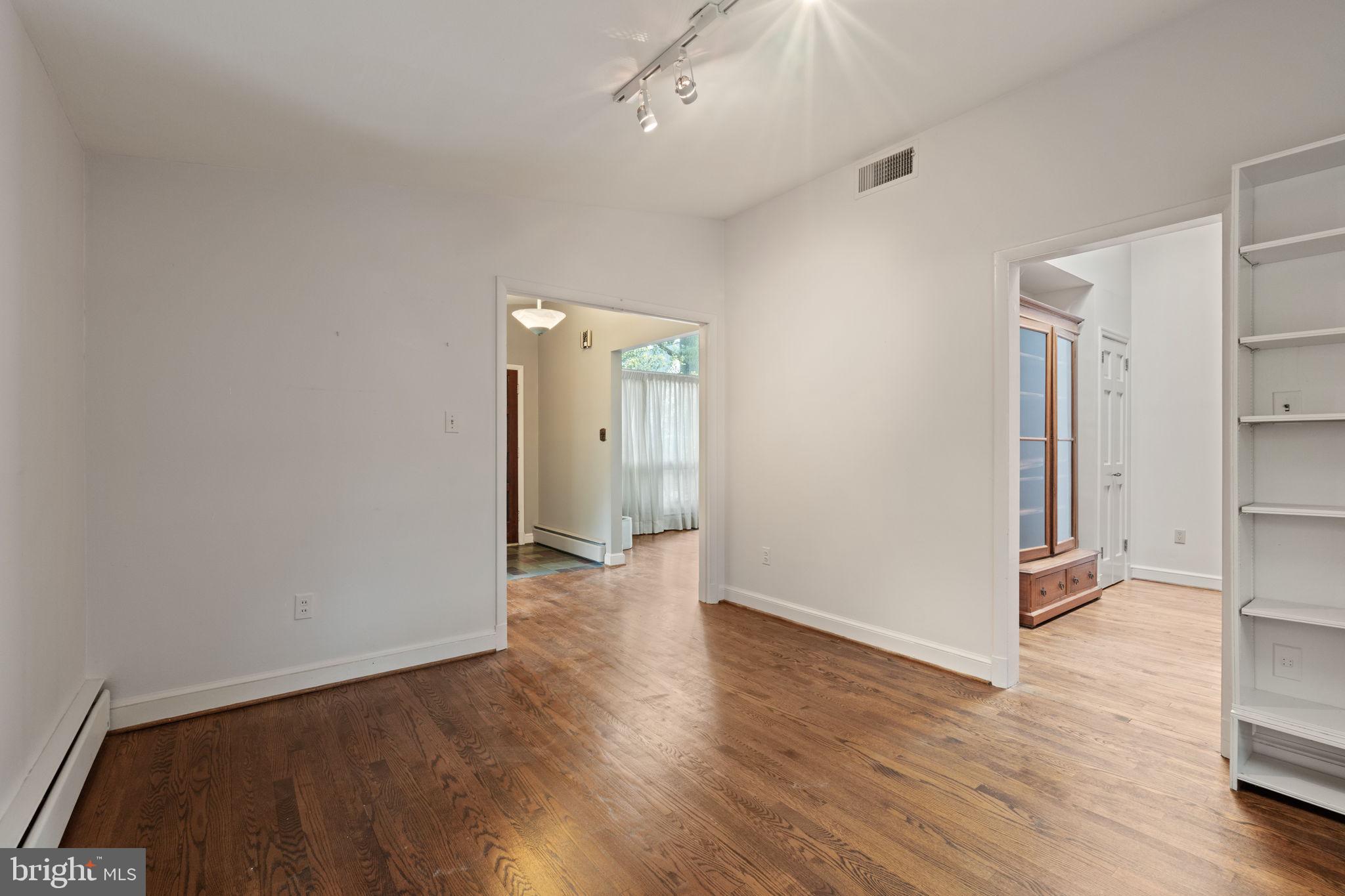 BRAEWOOD - Residential