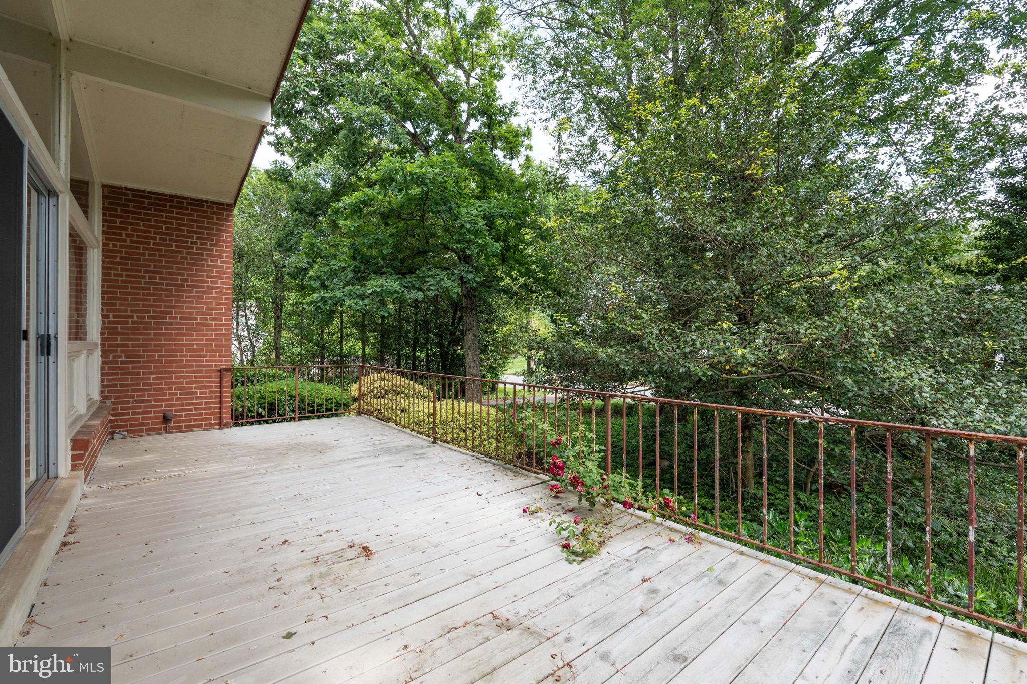 BRAEWOOD - Residential