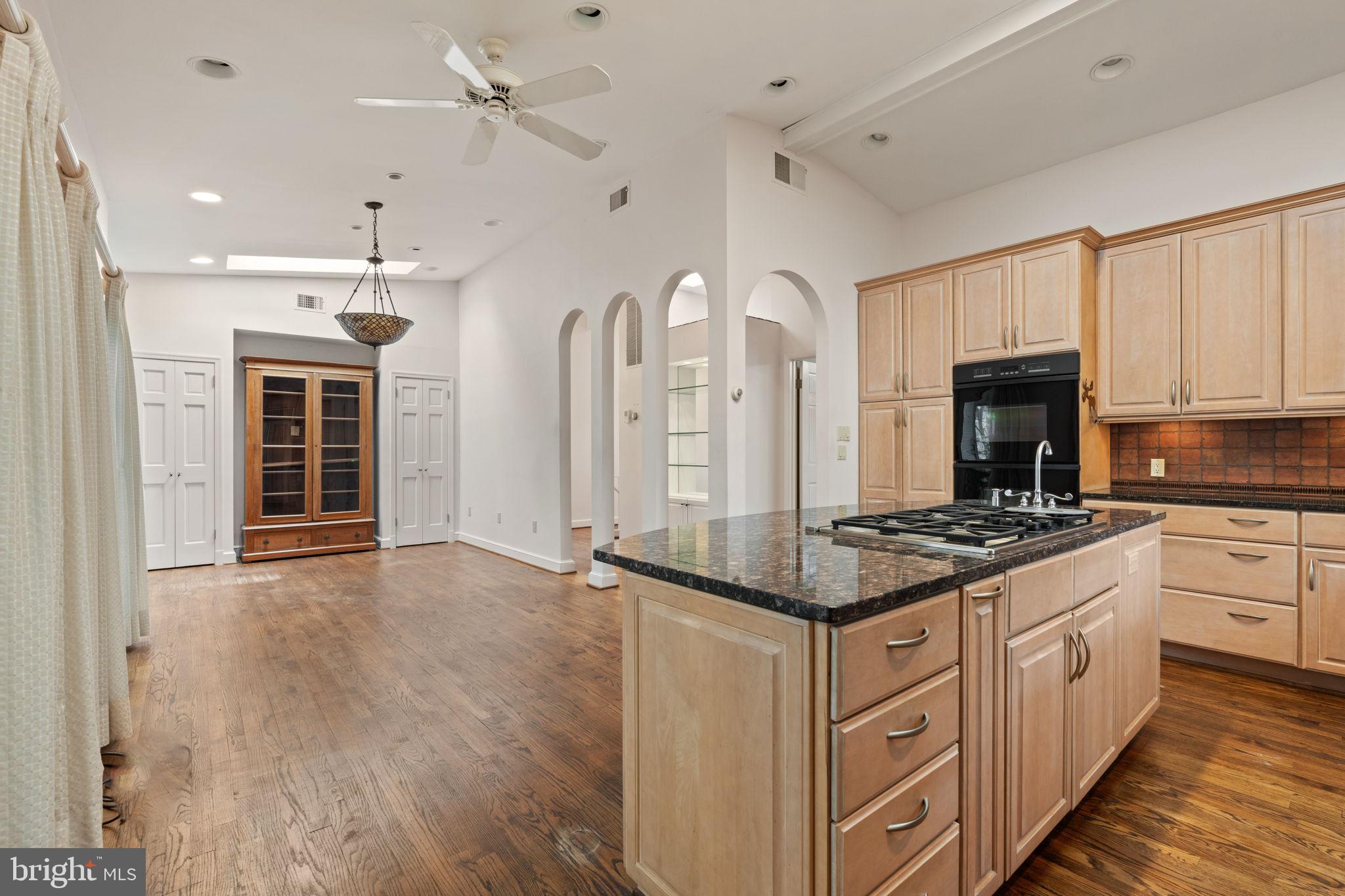 BRAEWOOD - Residential