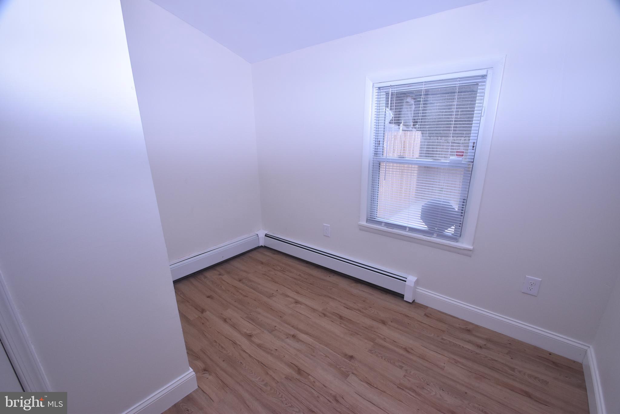 KENSINGTON - Residential
