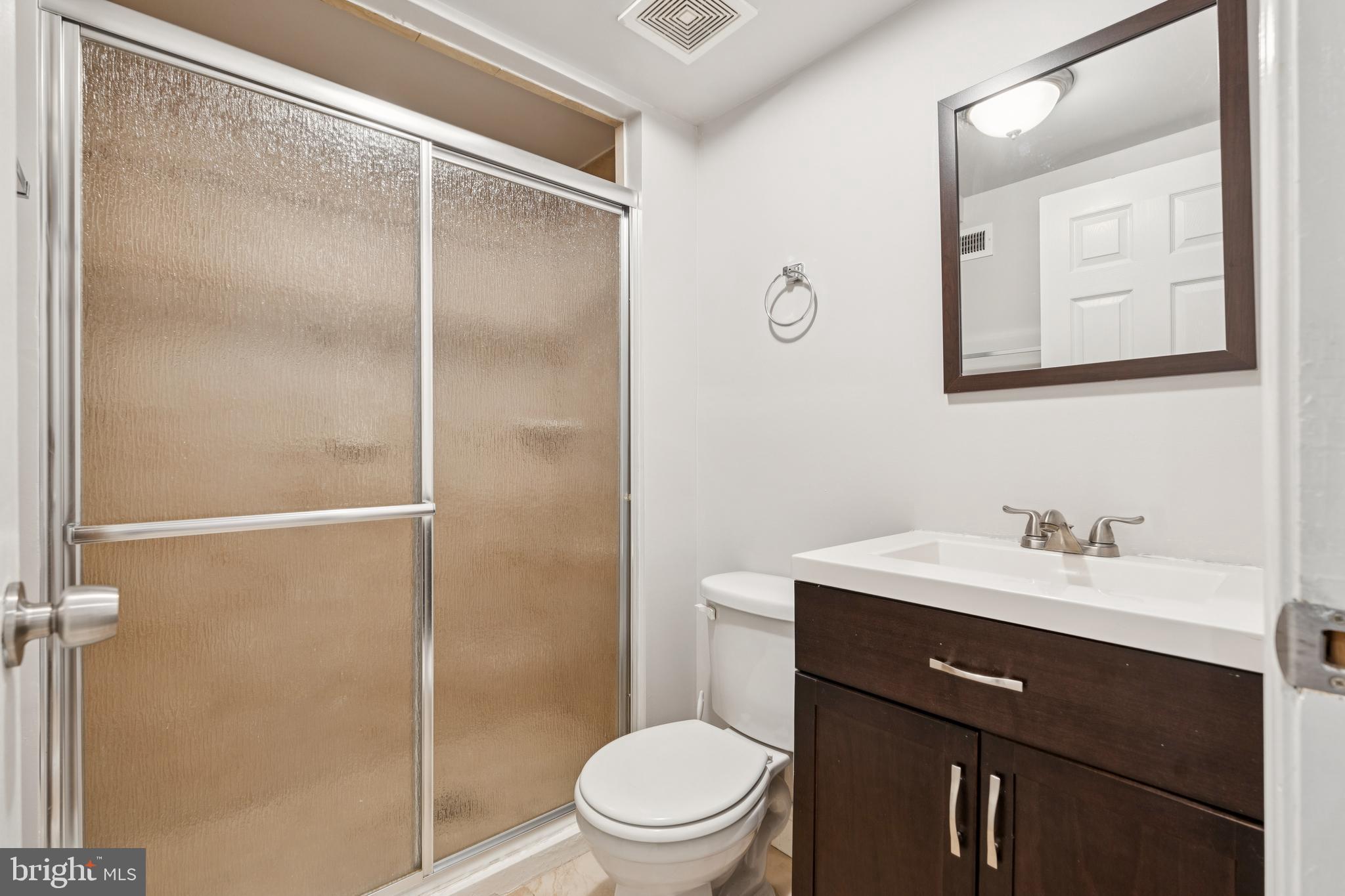 GREEKTOWN - Residential Lease