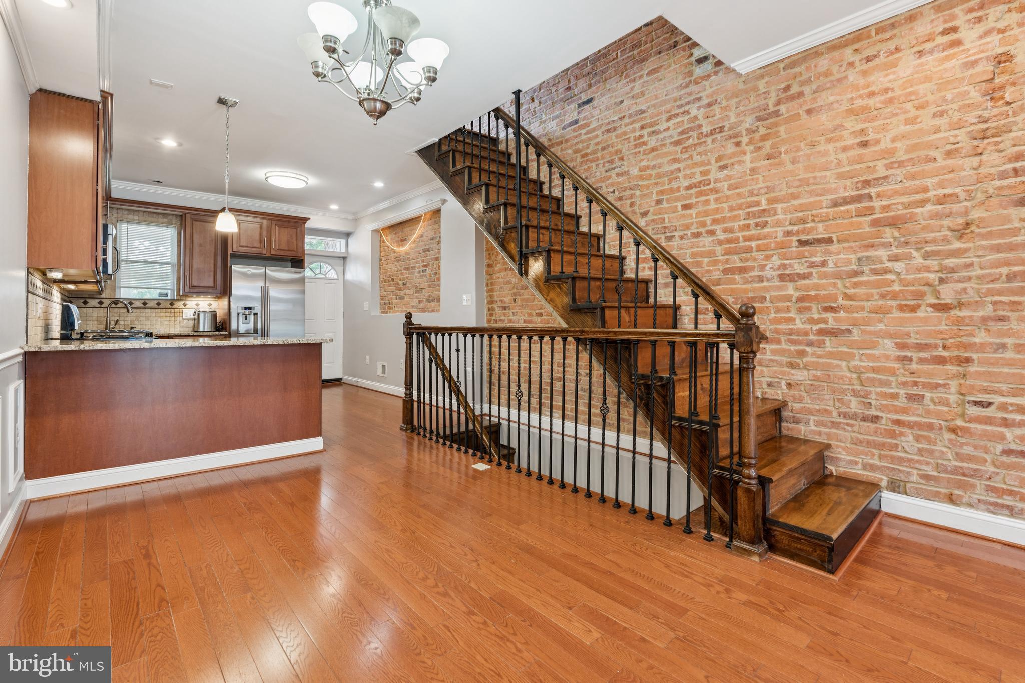 GREEKTOWN - Residential Lease