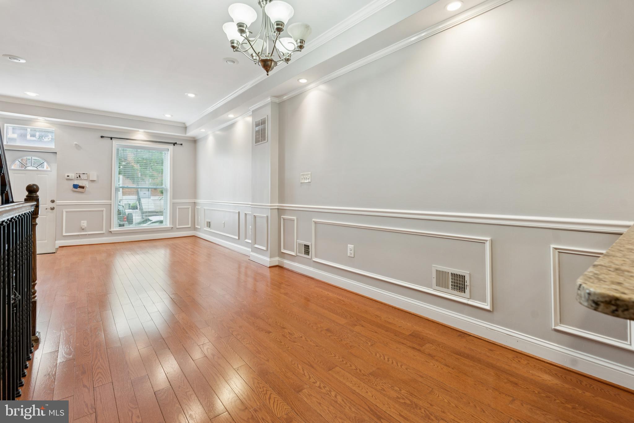 GREEKTOWN - Residential Lease