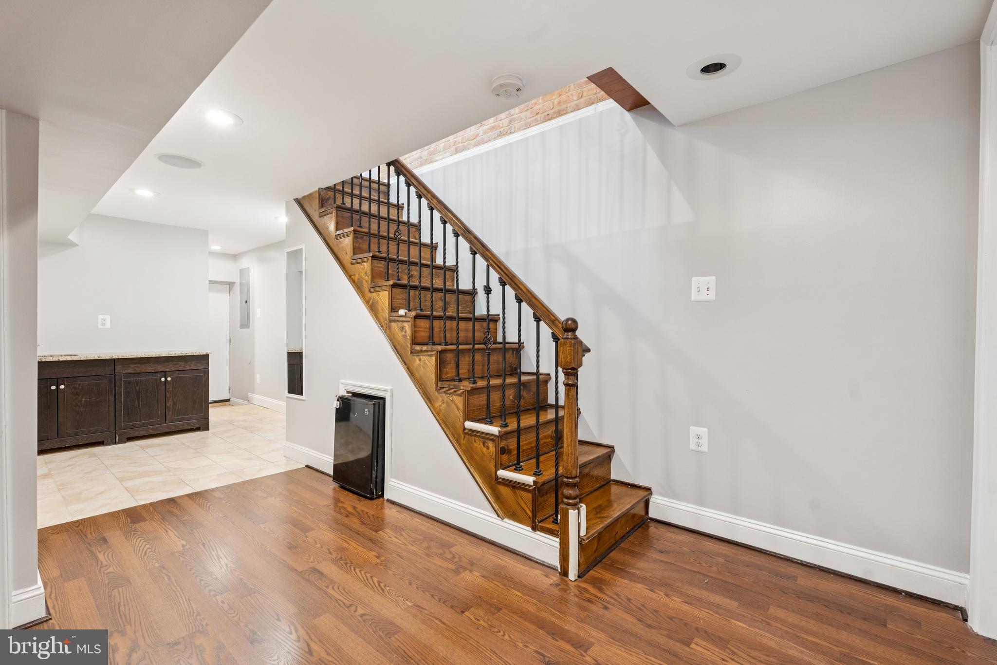 GREEKTOWN - Residential Lease