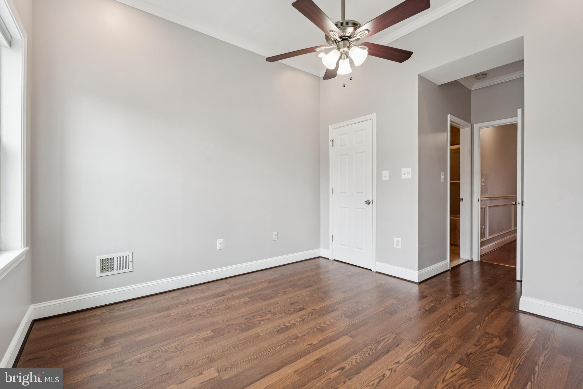 GREEKTOWN - Residential Lease