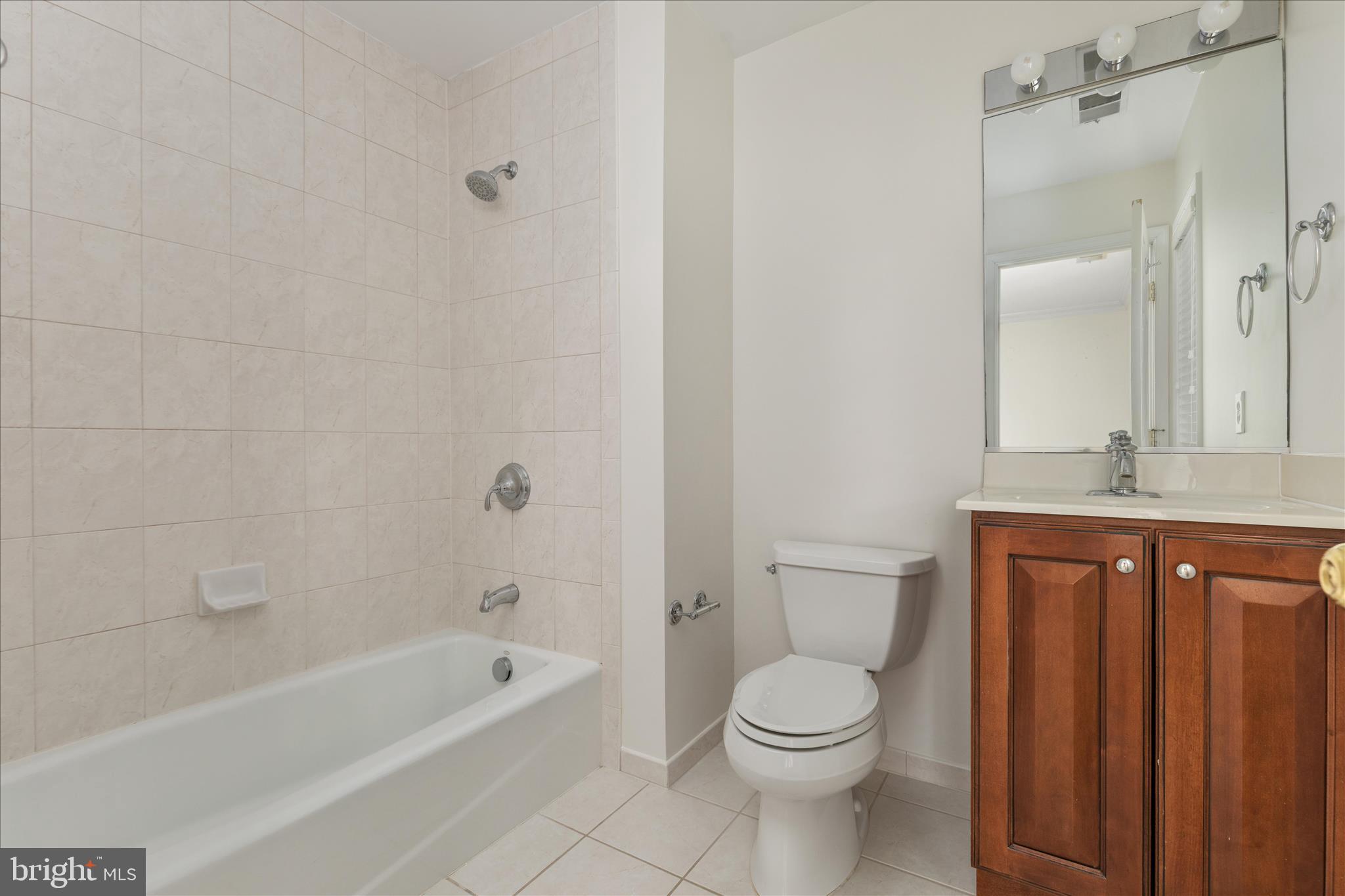 EDGEMOORE - Residential