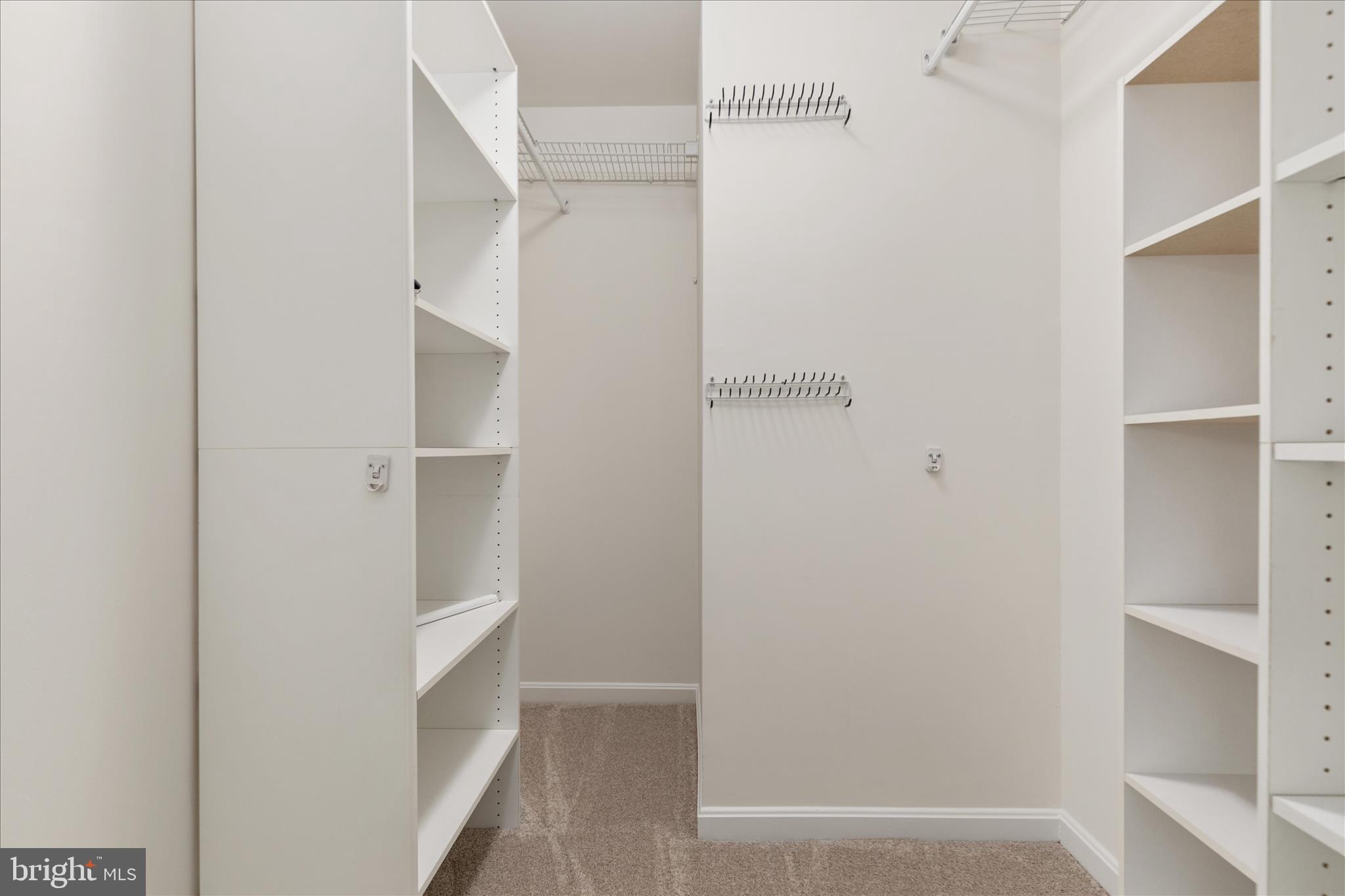 EDGEMOORE - Residential