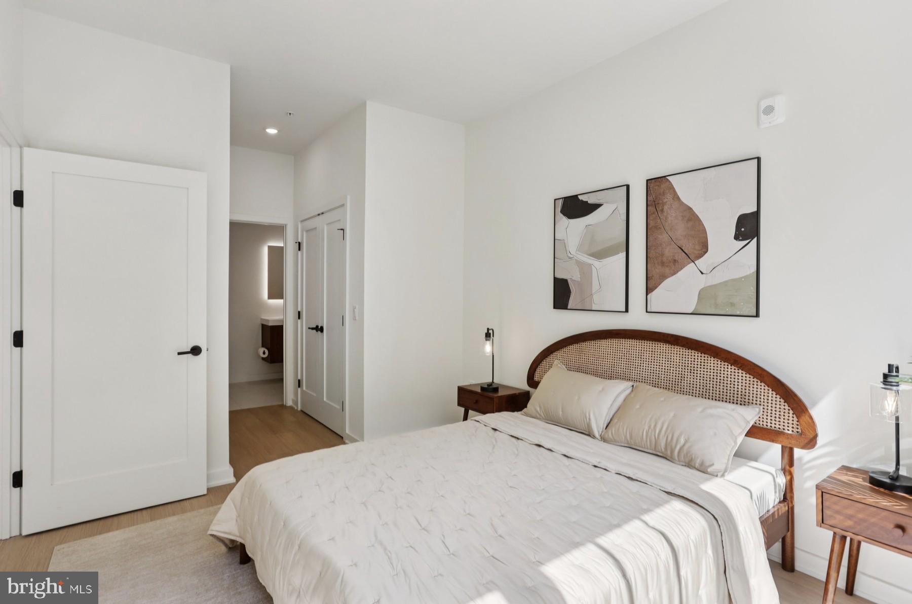 OLD CITY - Residential Lease