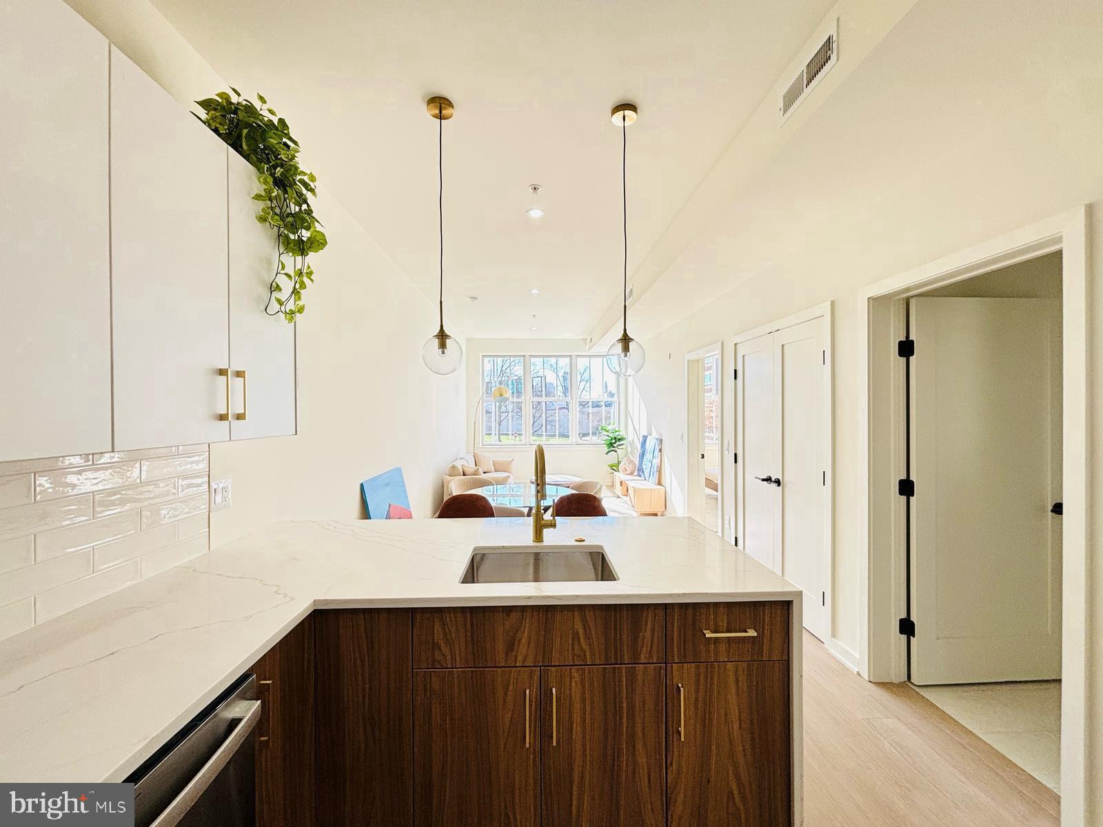 OLD CITY - Residential Lease