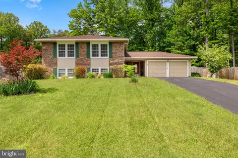 7316 Outhaul Lane, Burke, VA MLS: VAFX2239064