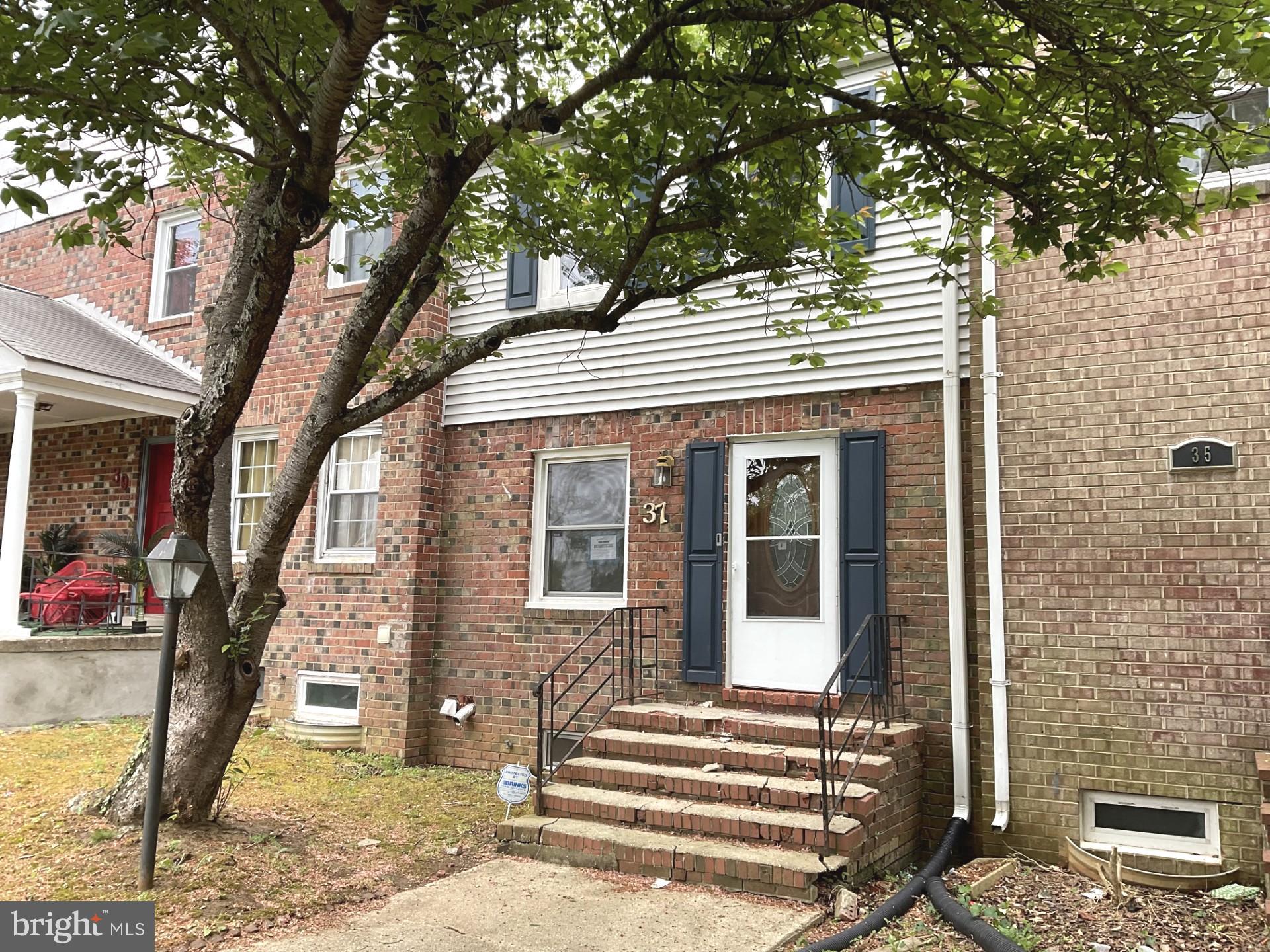 37 WATKINS PARK DRIVE 19