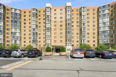 Photo of 3330 N Leisure World Boulevard #5-427, SILVER SPRING, MD 20906 (MLS # MDMC2246158)