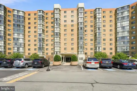 3330 N Leisure World Boulevard Unit 5-427, Silver Spring, MD 20906 - #: MDMC2246158