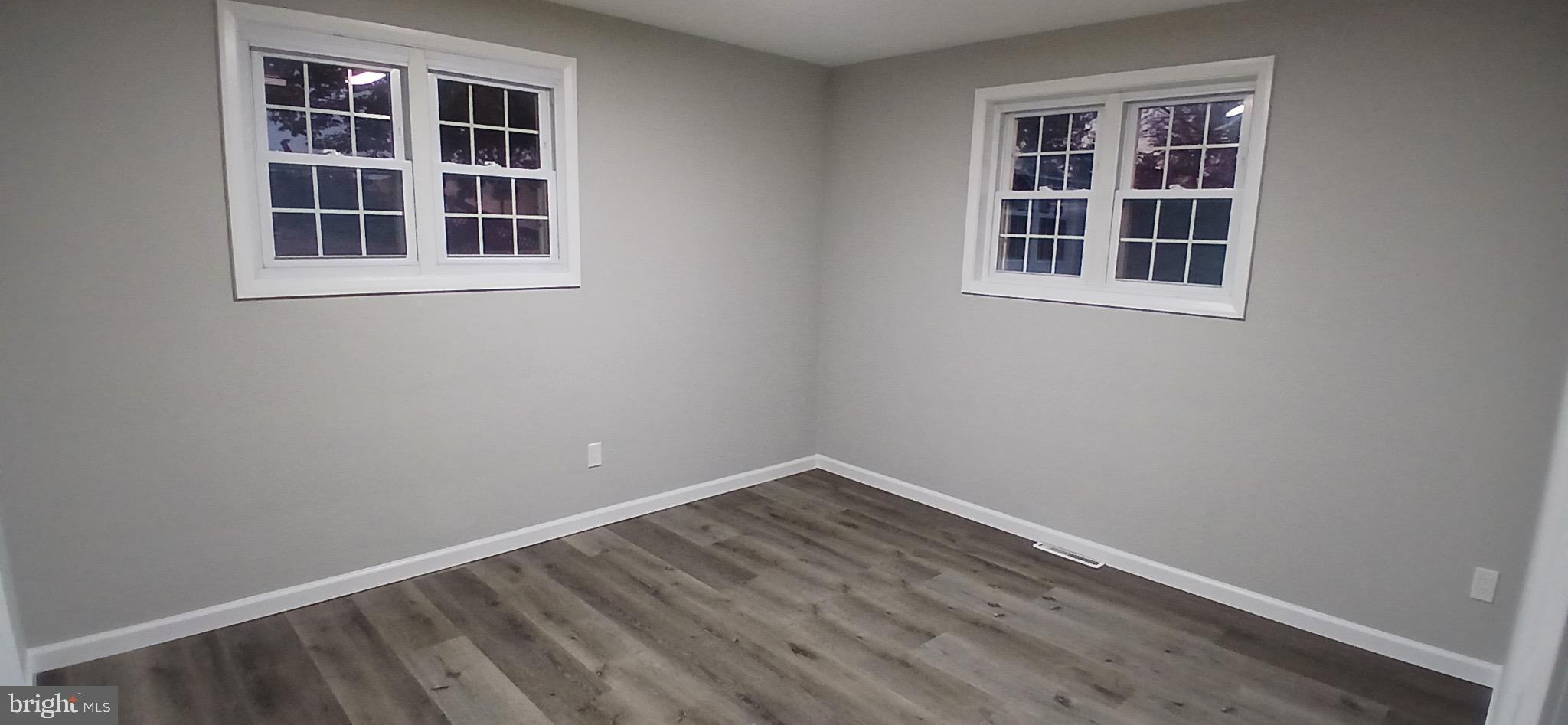 GREENBERRY HILLS - Residential