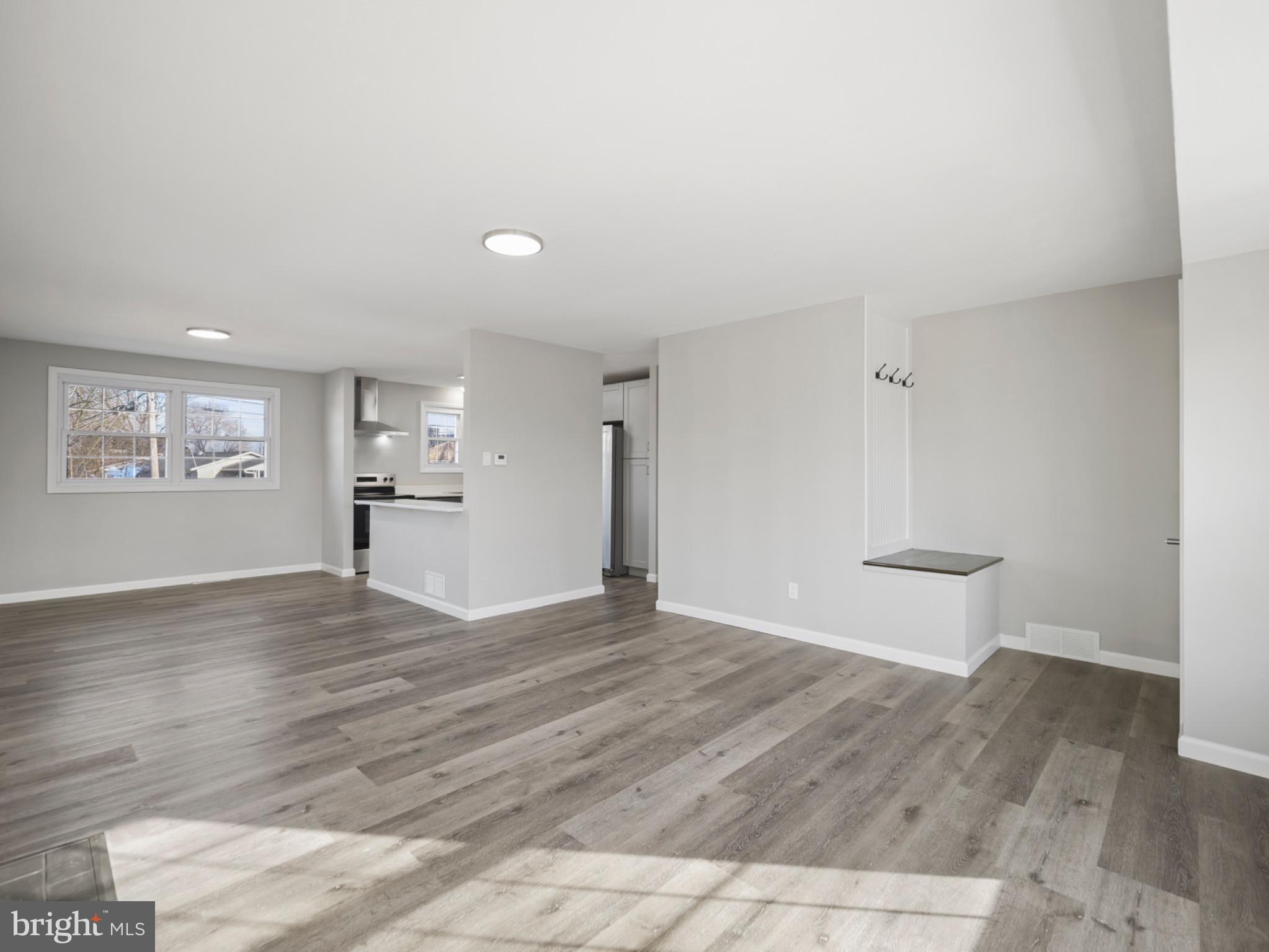 GREENBERRY HILLS - Residential