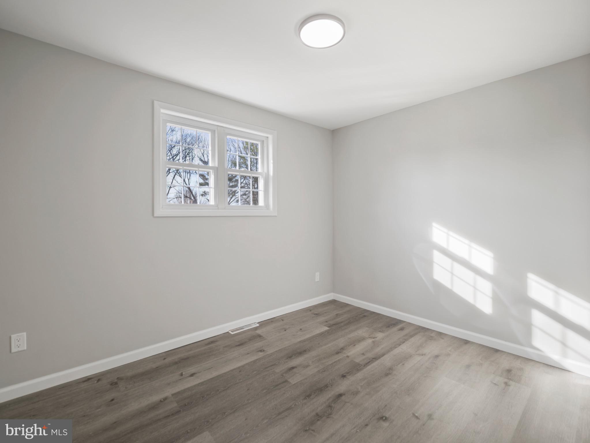 GREENBERRY HILLS - Residential