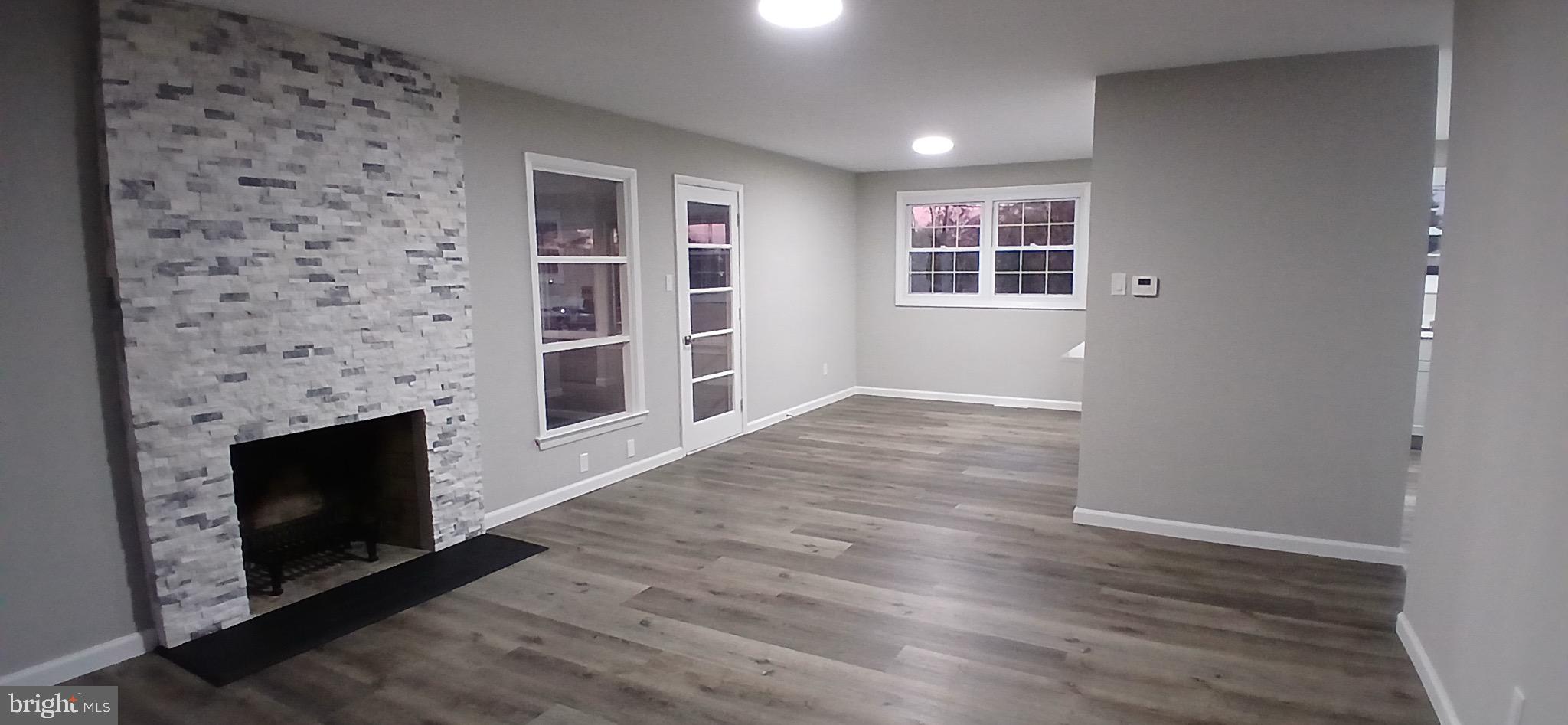 GREENBERRY HILLS - Residential