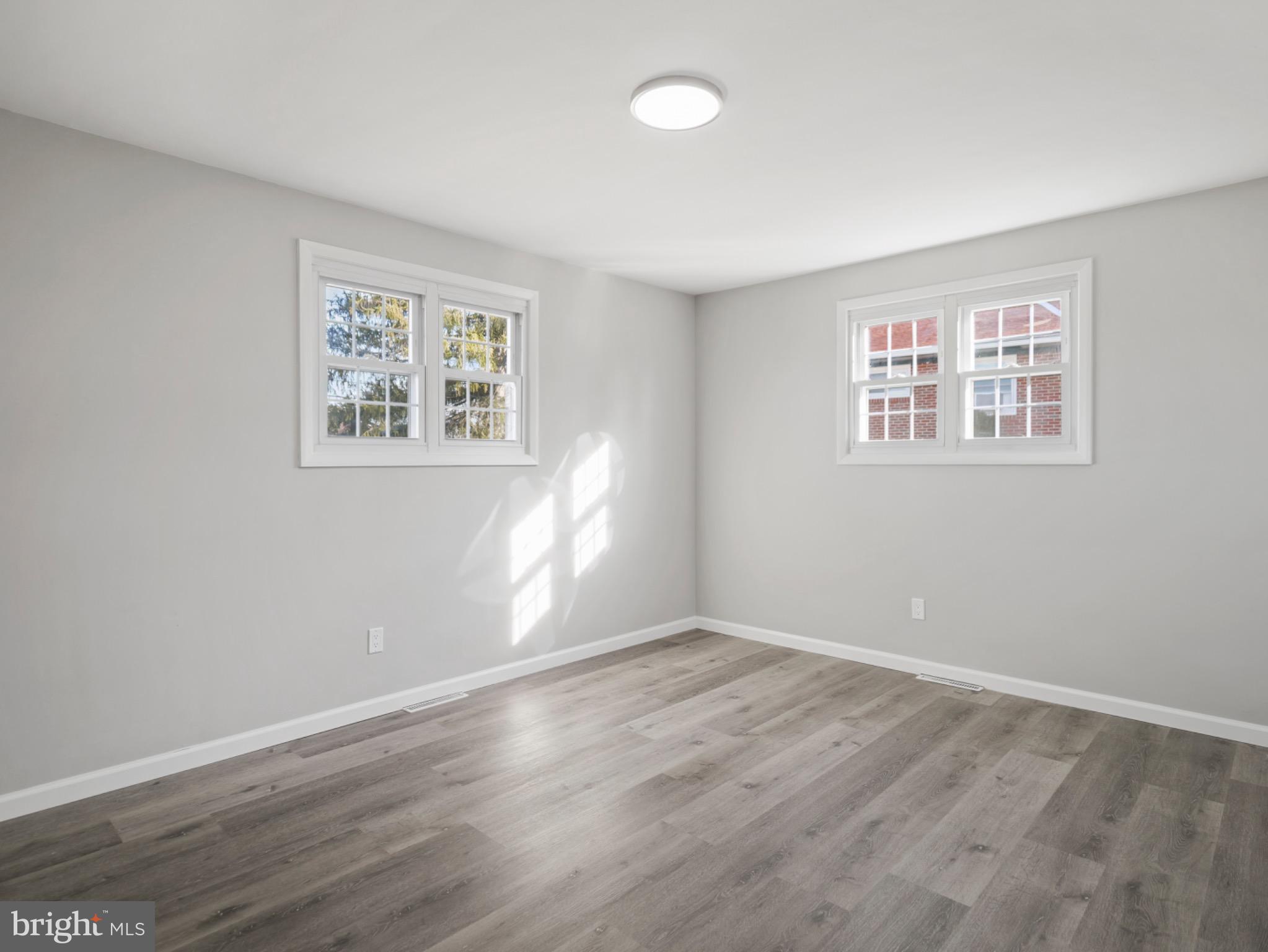 GREENBERRY HILLS - Residential