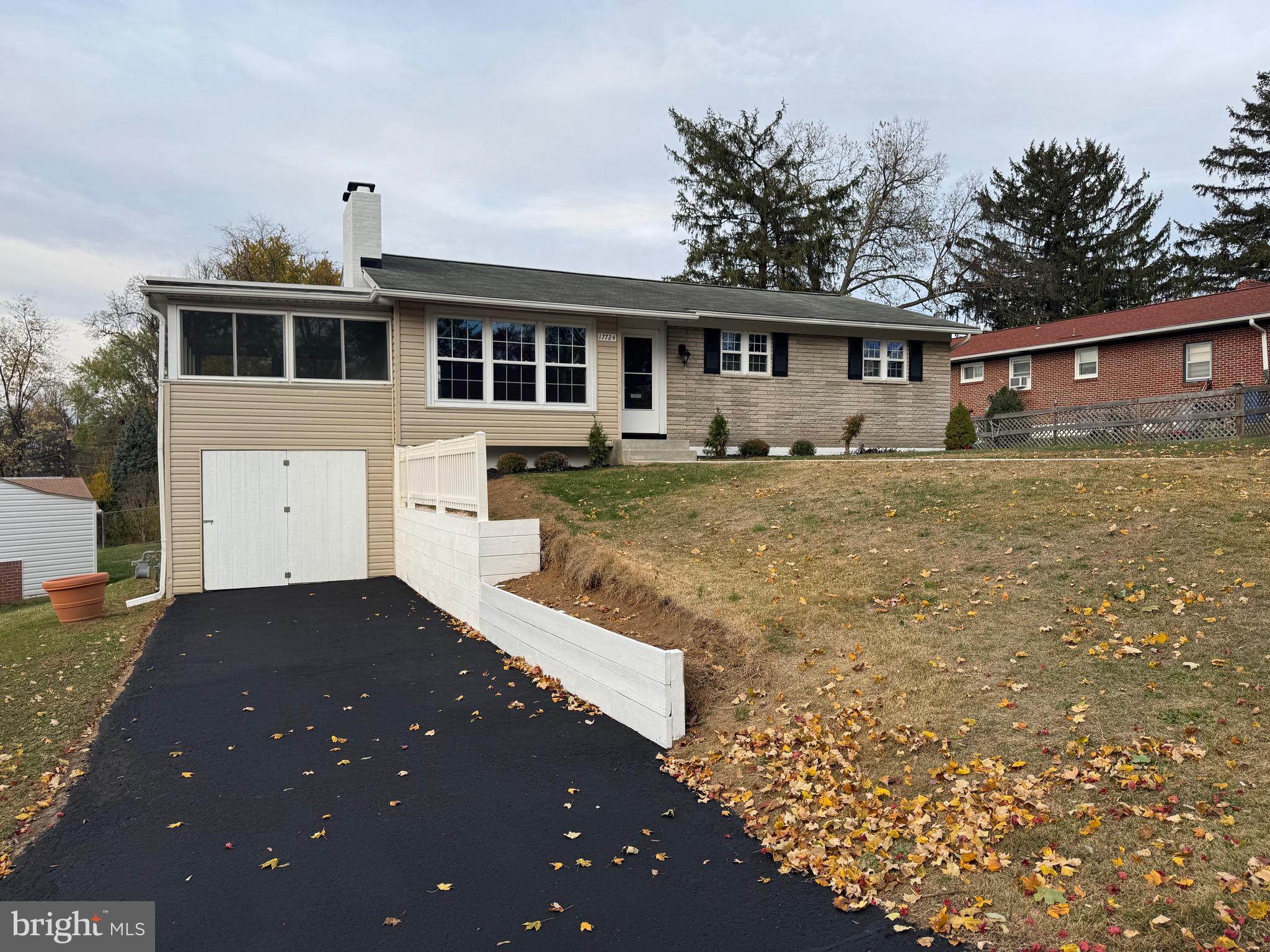 GREENBERRY HILLS - Residential