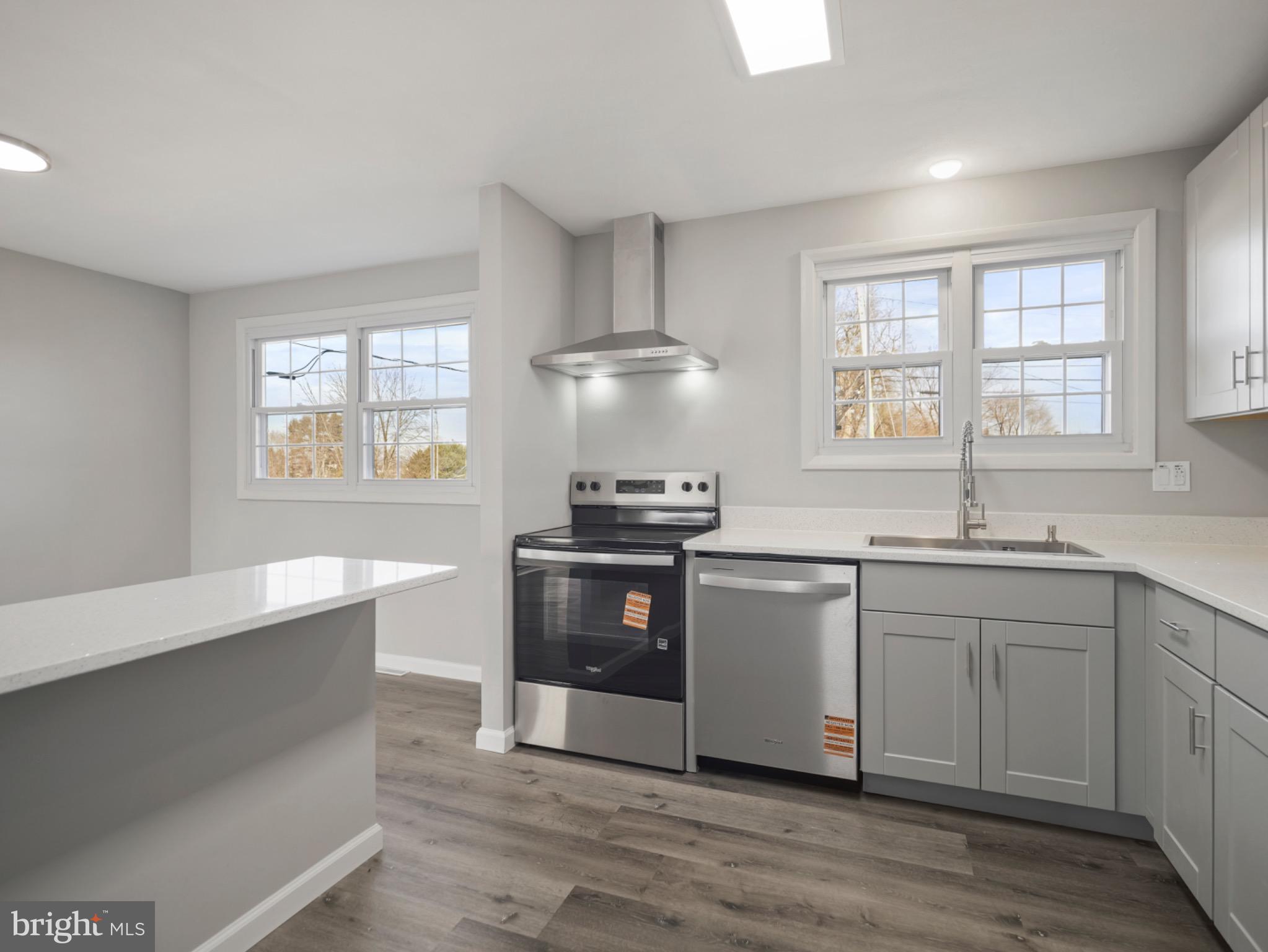 GREENBERRY HILLS - Residential