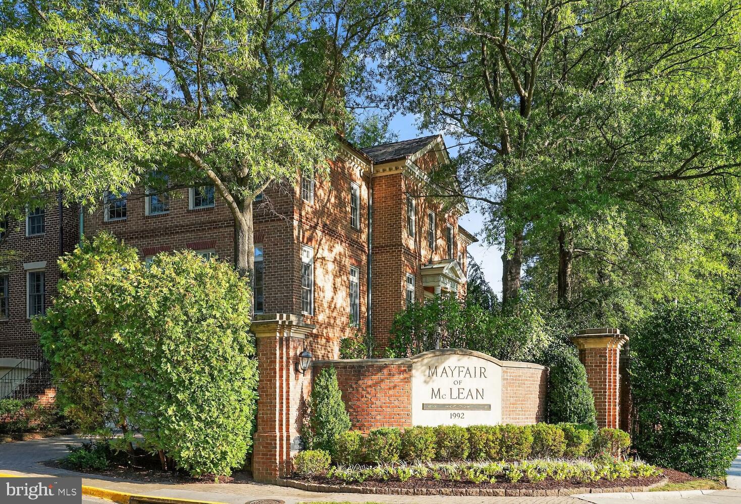 MAYFAIR OF MCLEAN - Residential