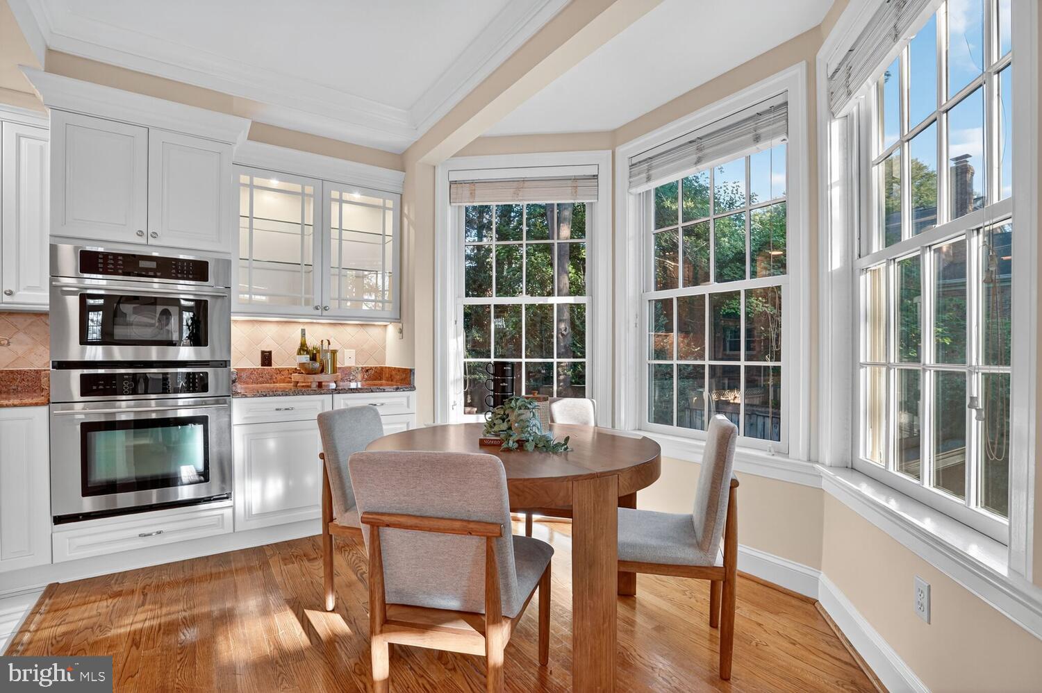 MAYFAIR OF MCLEAN - Residential