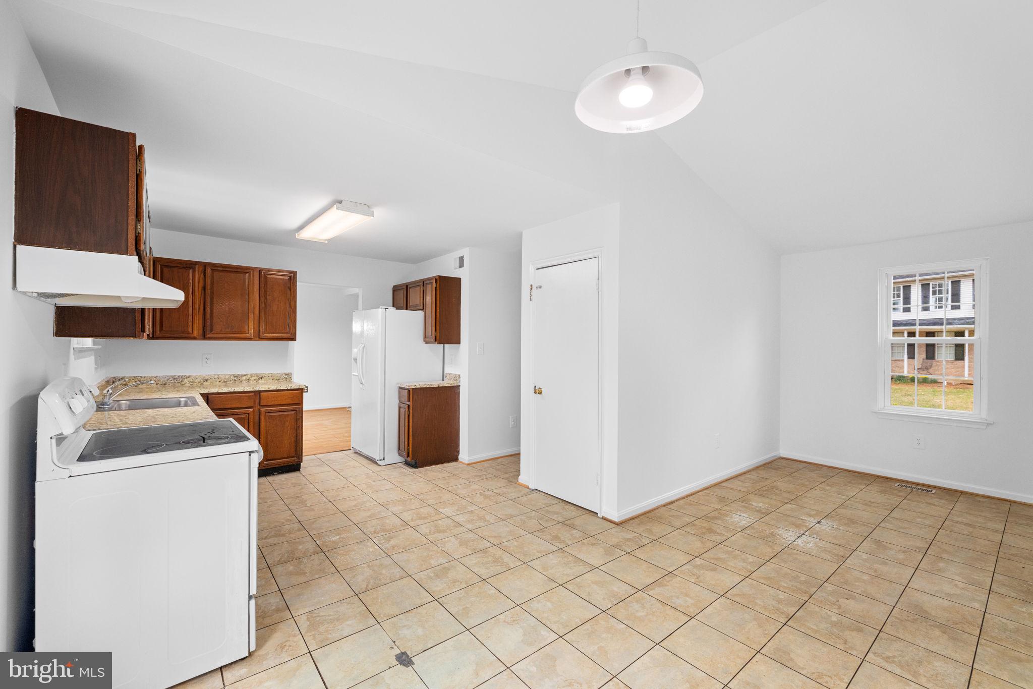 CHURCHILL TOWN SECTOR - Residential