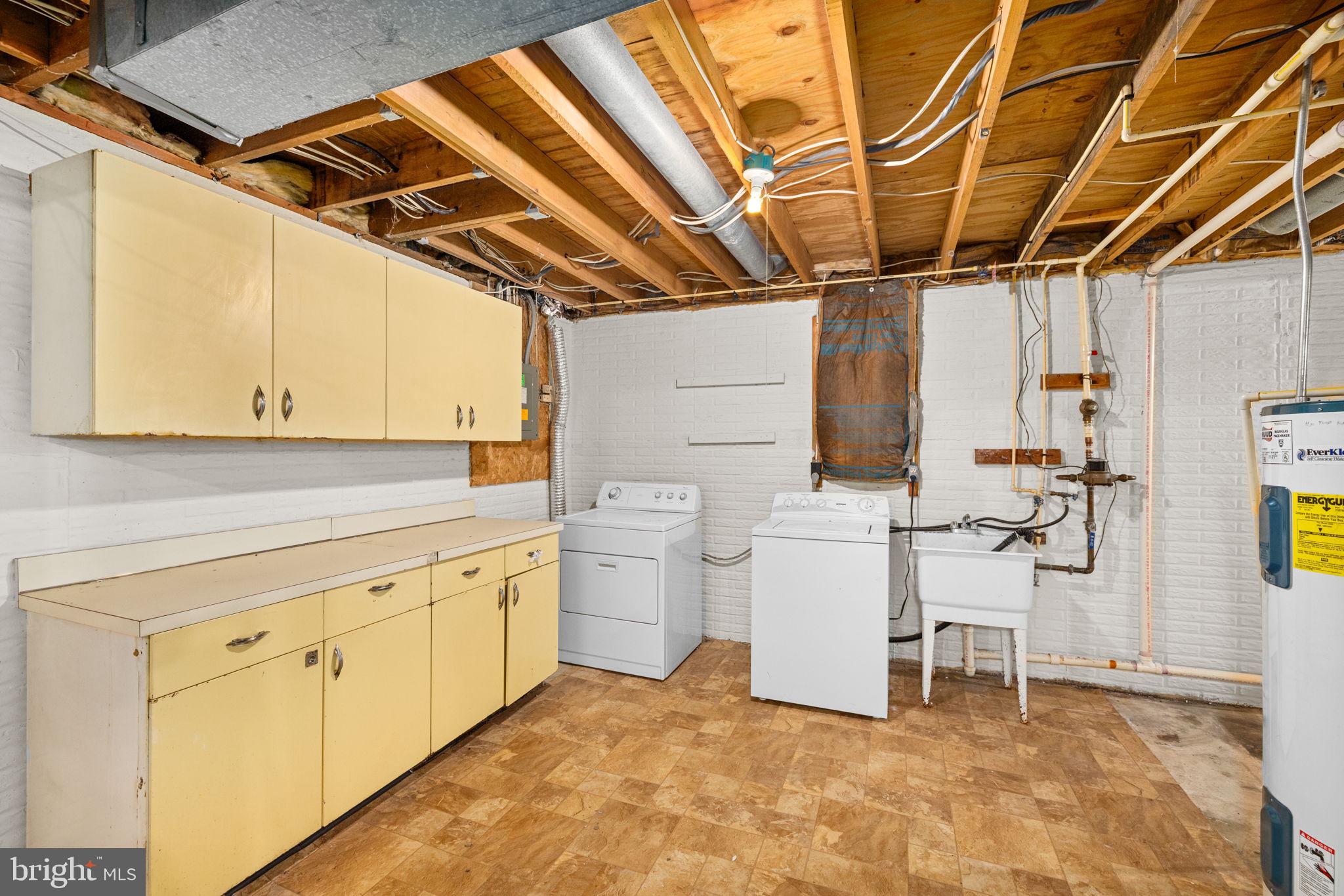 CHURCHILL TOWN SECTOR - Residential