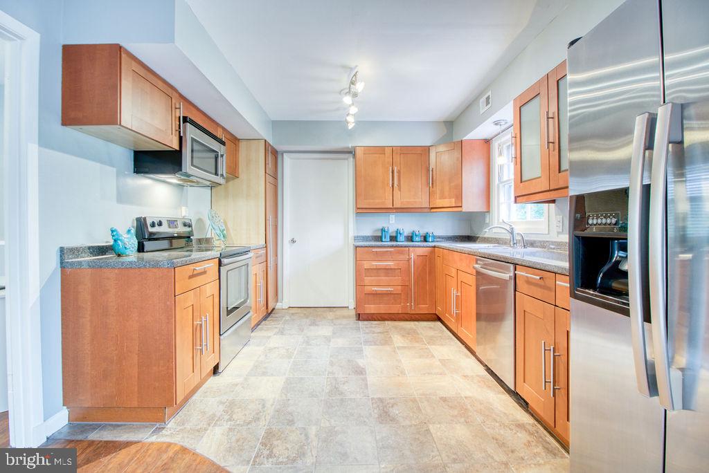 POINTER RIDGE - Residential