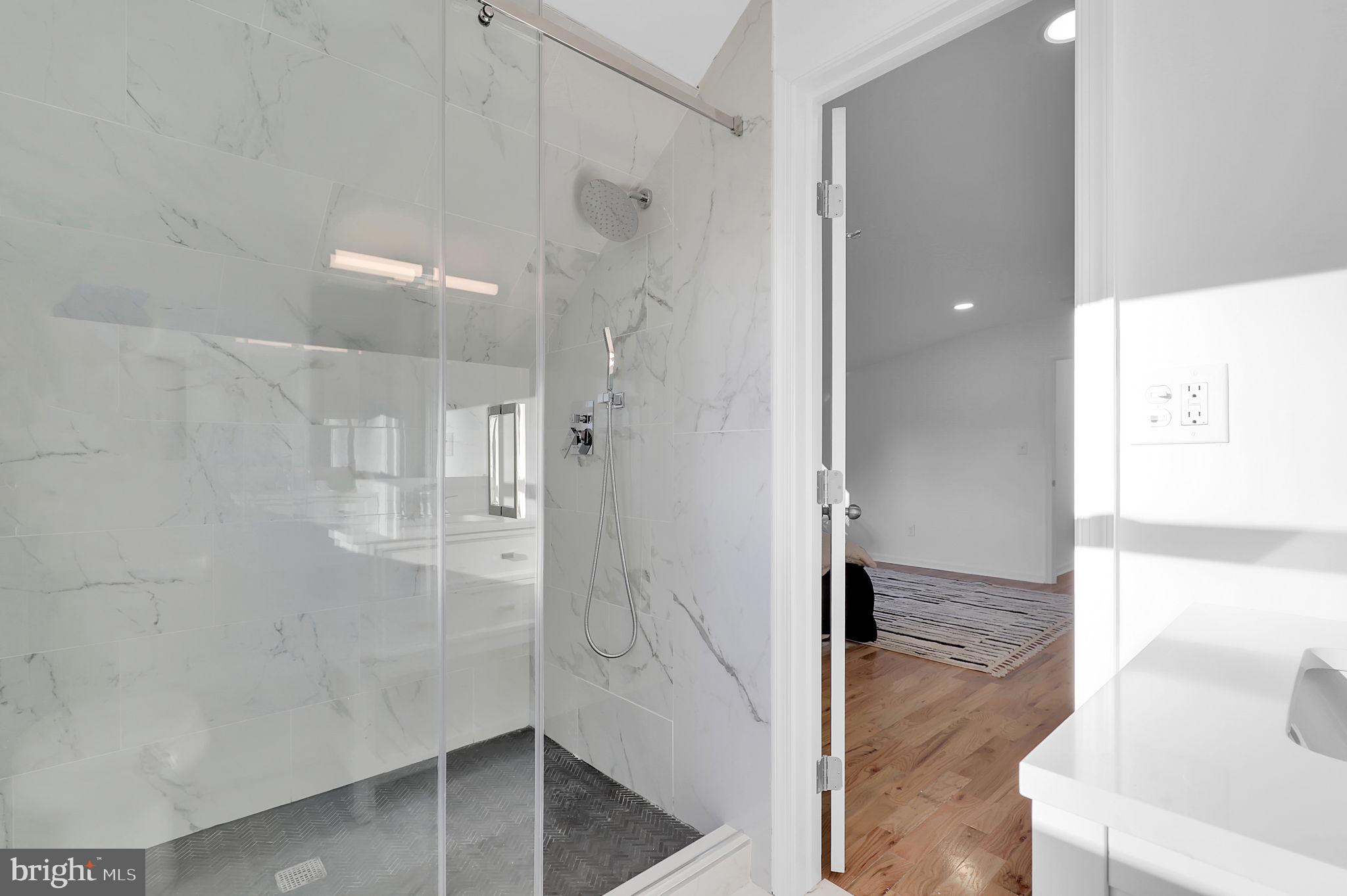 FONT HILL MANOR - Residential