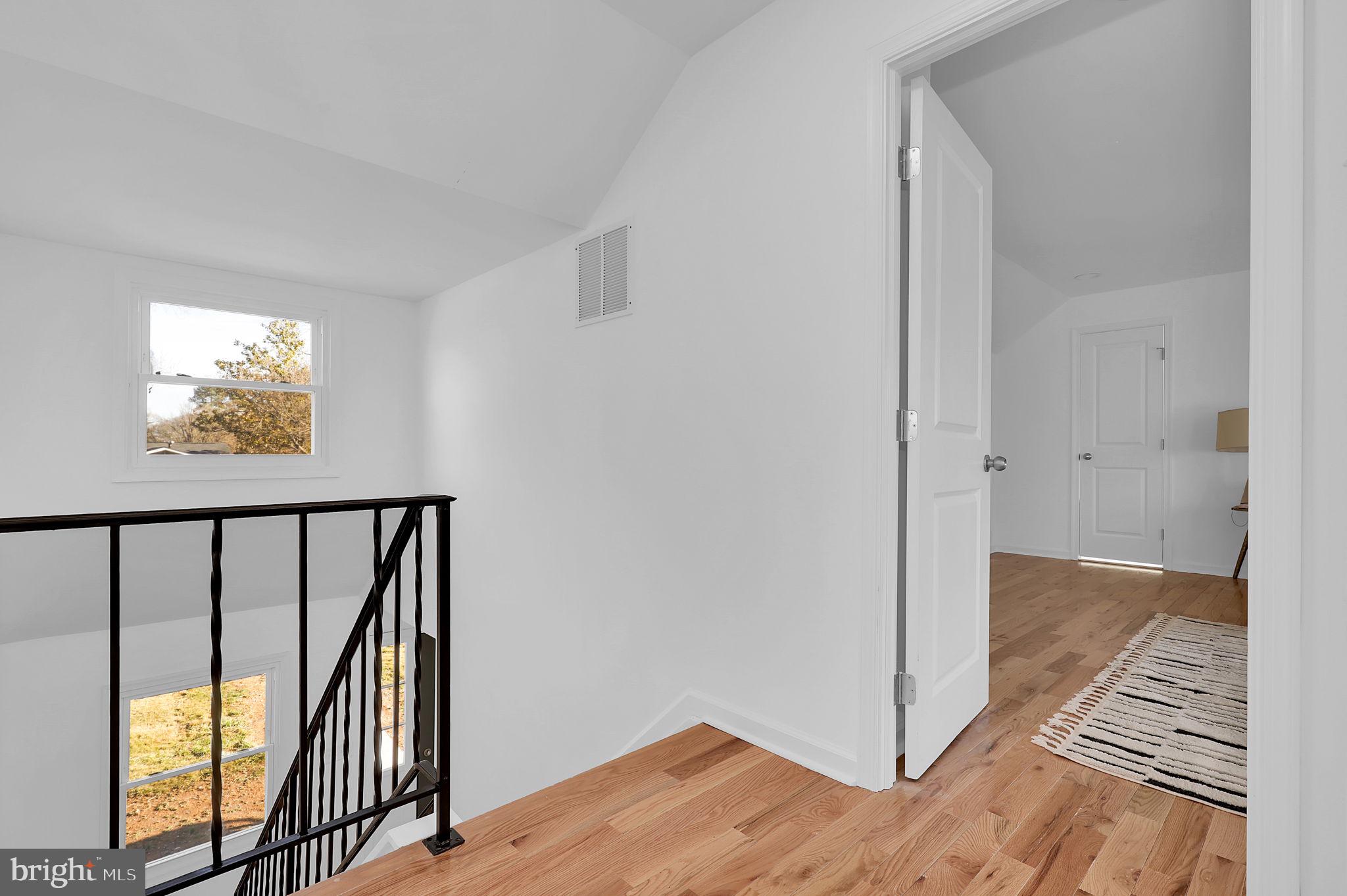 FONT HILL MANOR - Residential