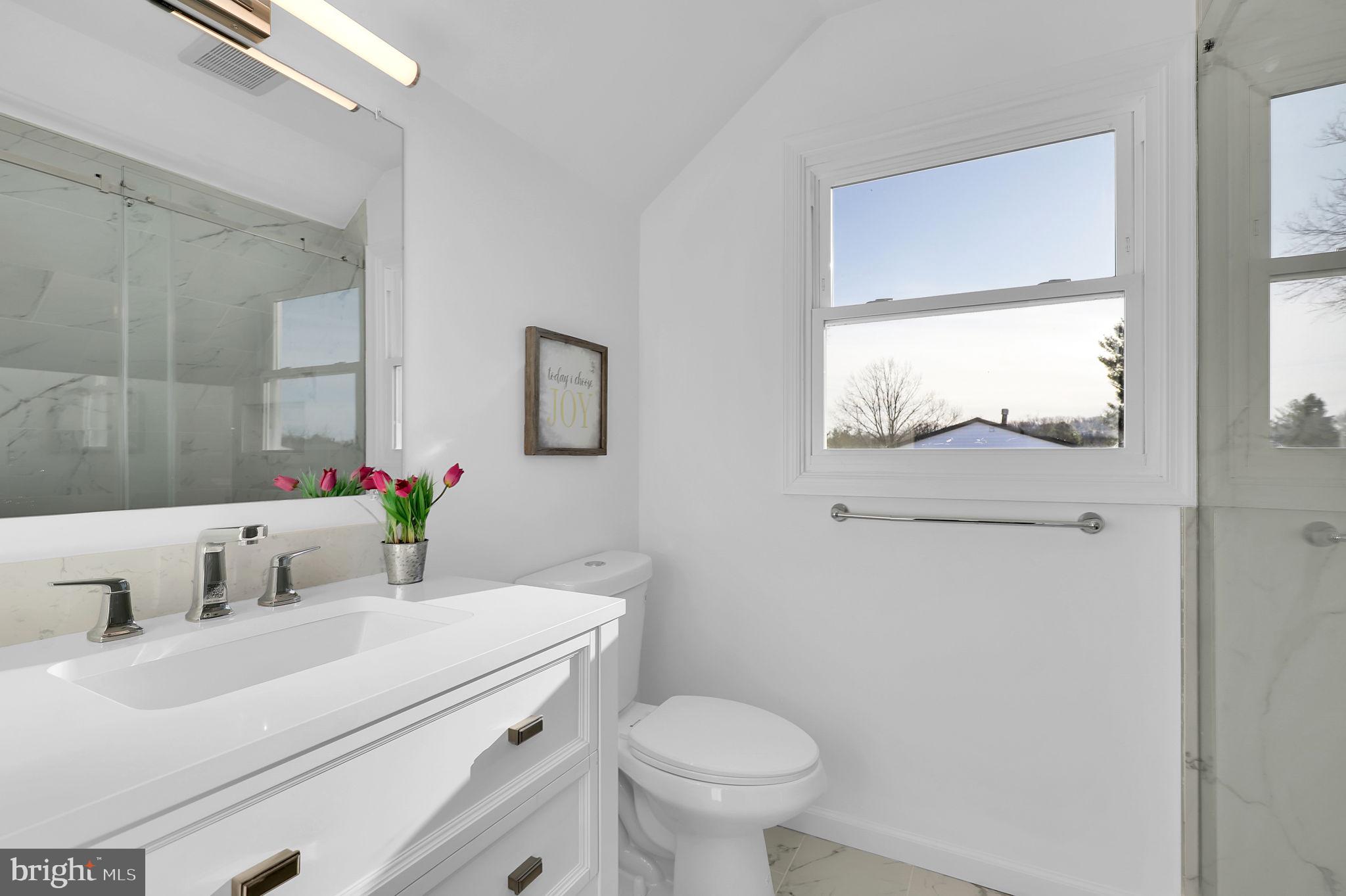 FONT HILL MANOR - Residential